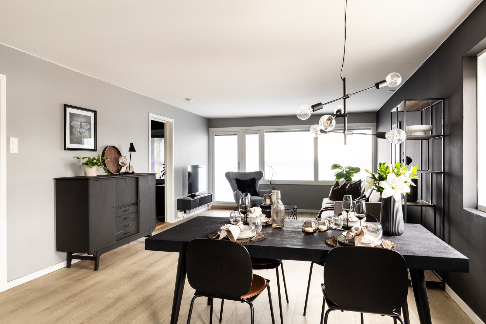 Møbler kan medfølges mot tillegg i pris. Galleribilde