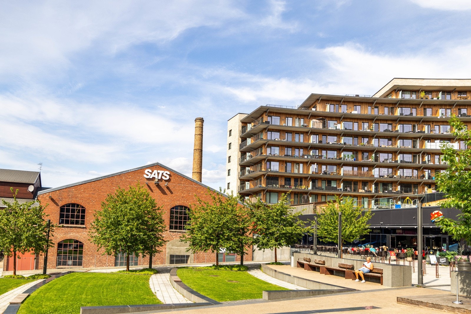 SATS Nydalen med moderne fasiliteter, varierte gruppetimer og personlig trening. Galleribilde