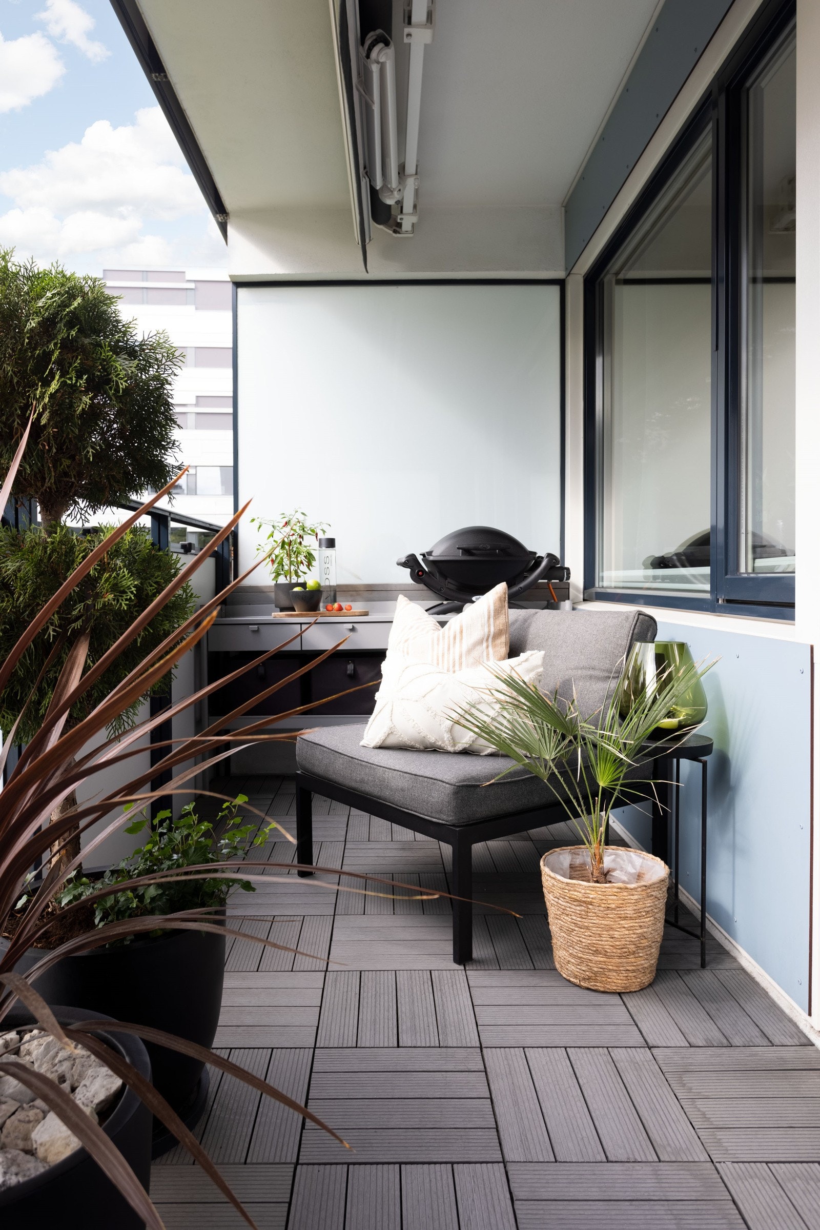 Balkongbilder er lånt fra tilsvarende leilighet på grunn av rehabilitering. Galleribilde