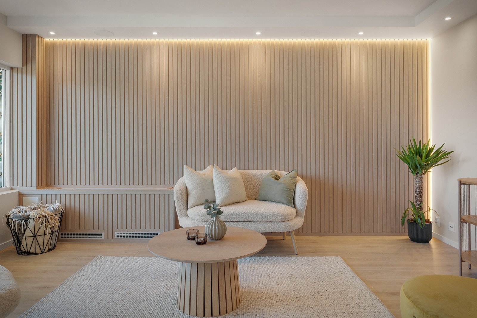 Stuen har en god planløsning som gjør den enkel å innrede Galleribilde