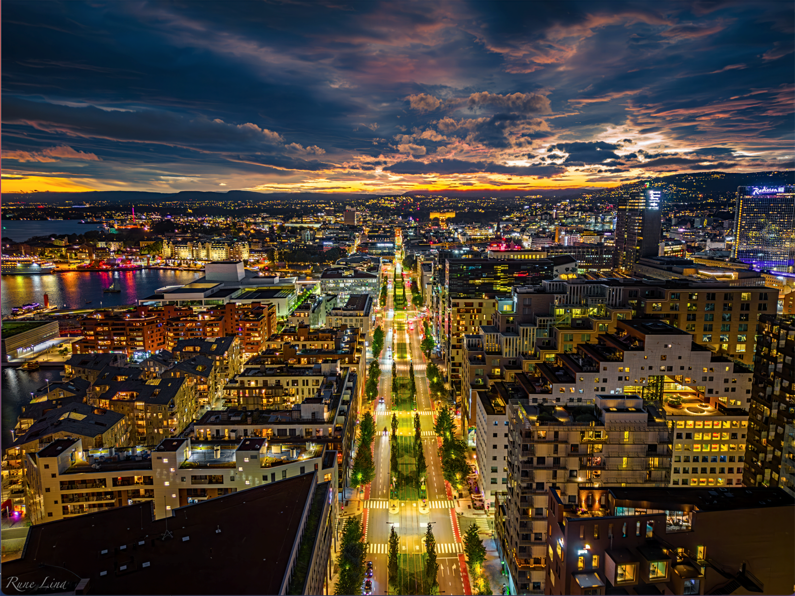 Kveldsstemning Bjørvika. Galleribilde
