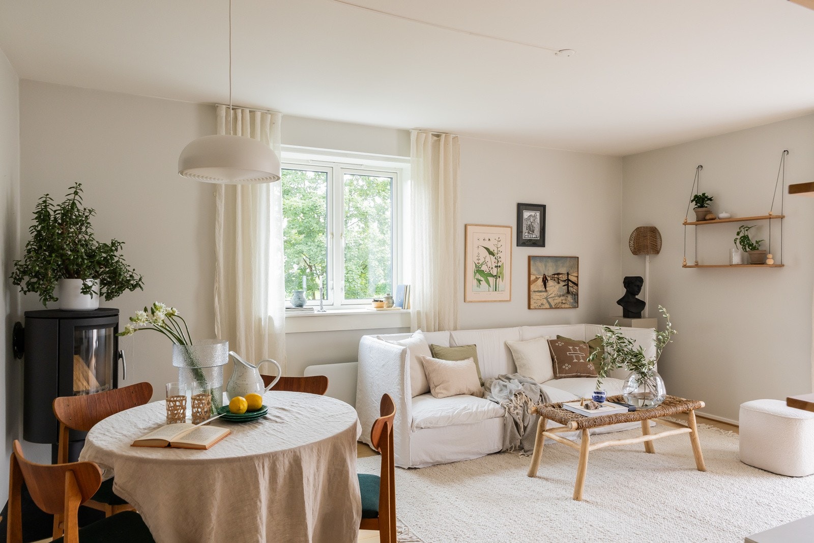 Nydelig 3-roms topp- og endeleilighet med solrik sørvestvendt balkong på 8 kvm Galleribilde