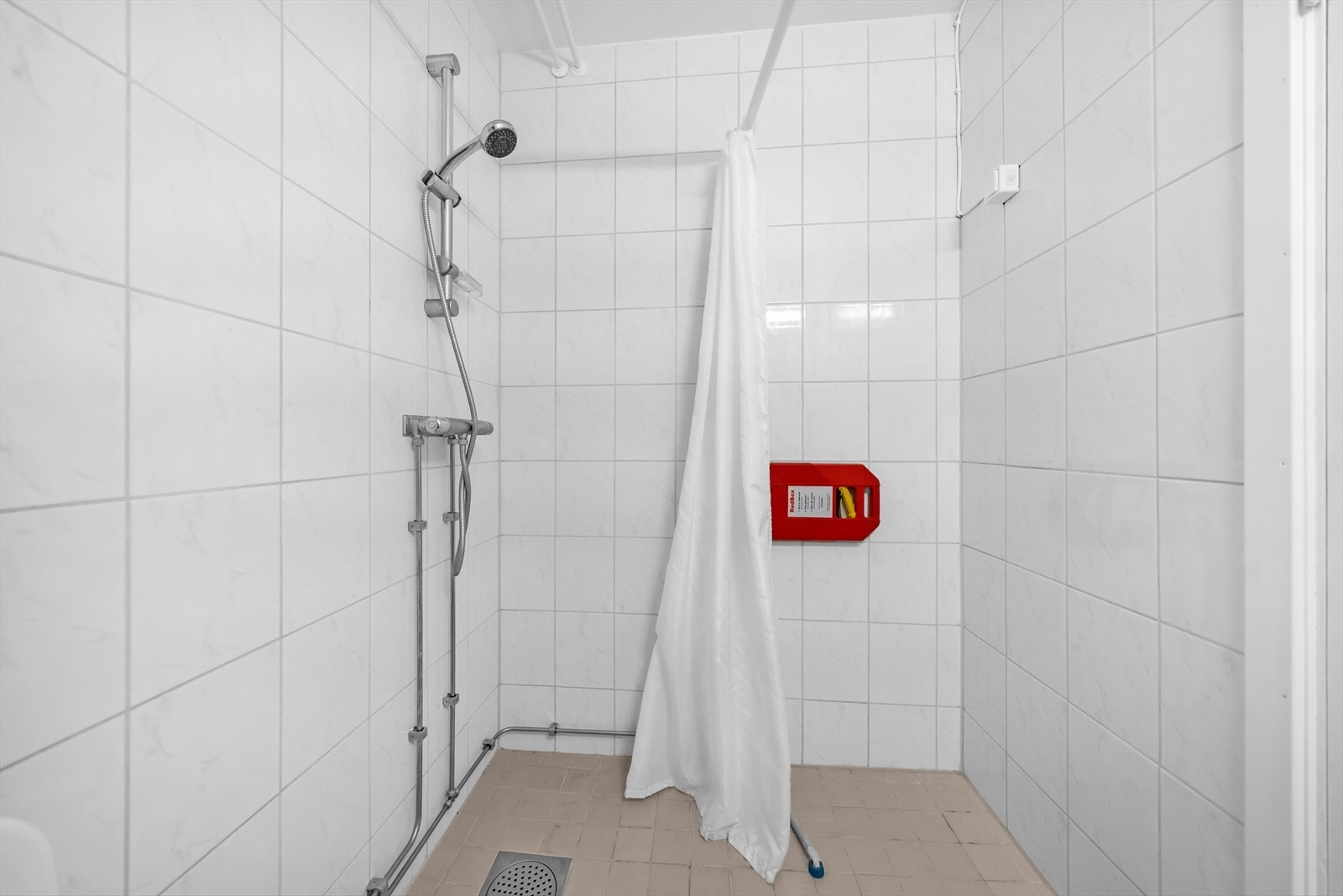 Praktisk dusjområde på baderommet Galleribilde