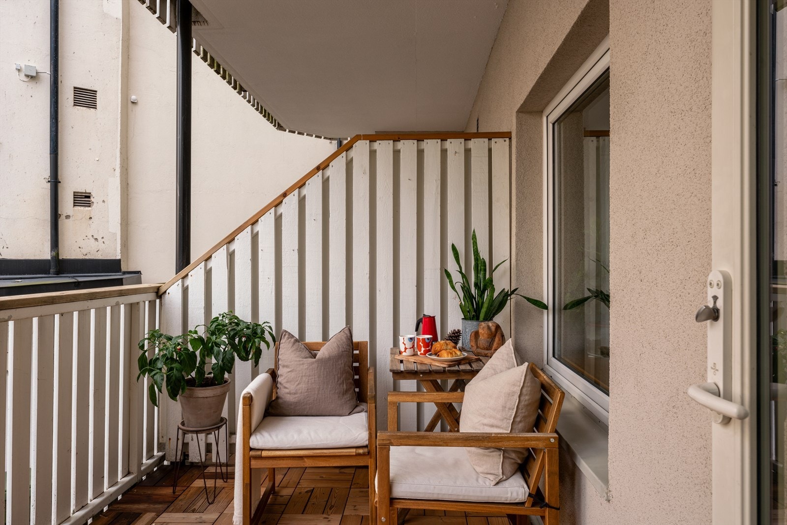 En romslig 2-roms med balkong og felles takterrasse. Galleribilde