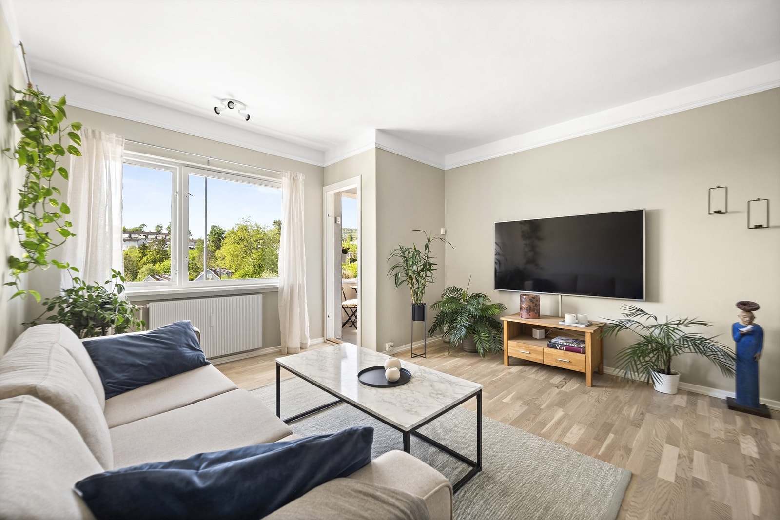 Velkommen til Kirkeveien 85B - Pen 3-roms leilighet i 3. etasje med solrik balkong Galleribilde