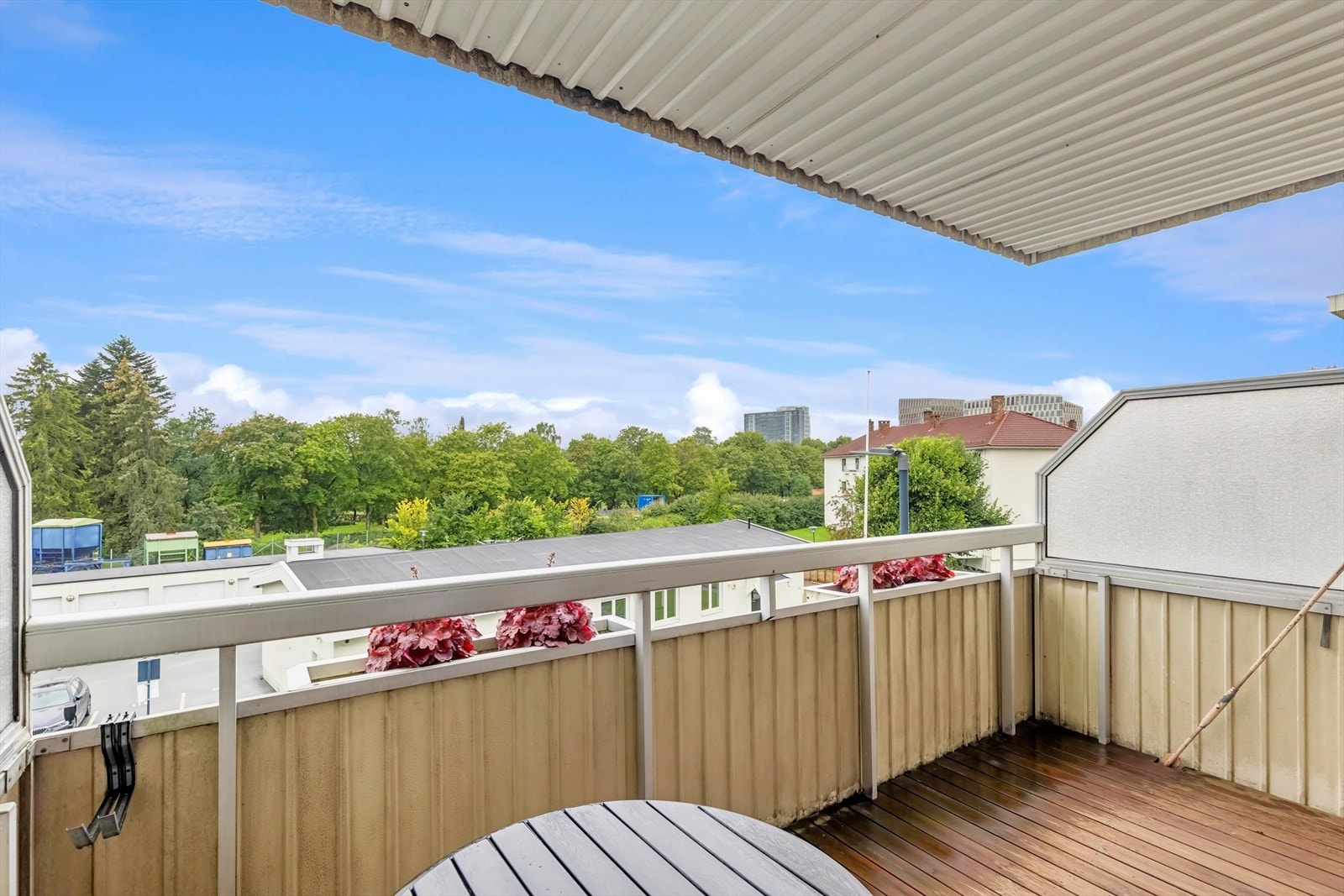 Sørvestvendt balkong på ca. 8 m² Galleribilde