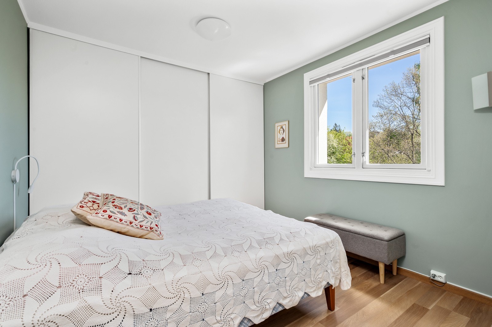 Hovedsoverommet er av god størrelse, men gode luftemuligheter. Galleribilde