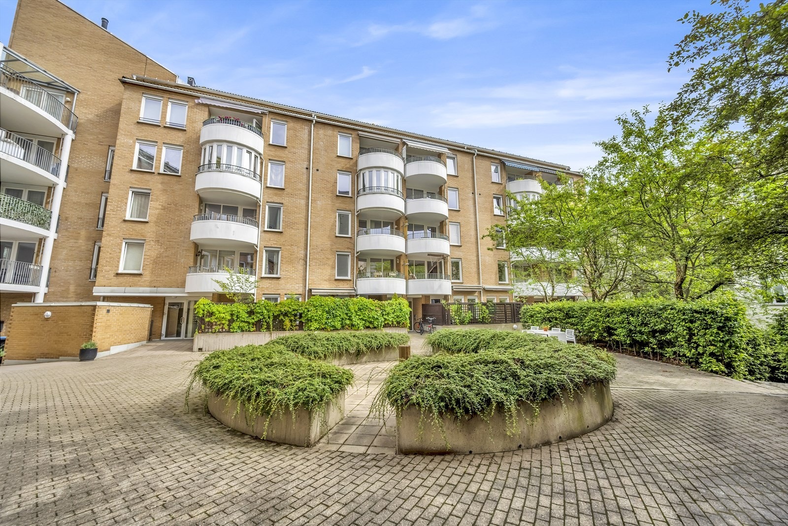 Leiligheten vender i sin helhet mot bakgården Galleribilde