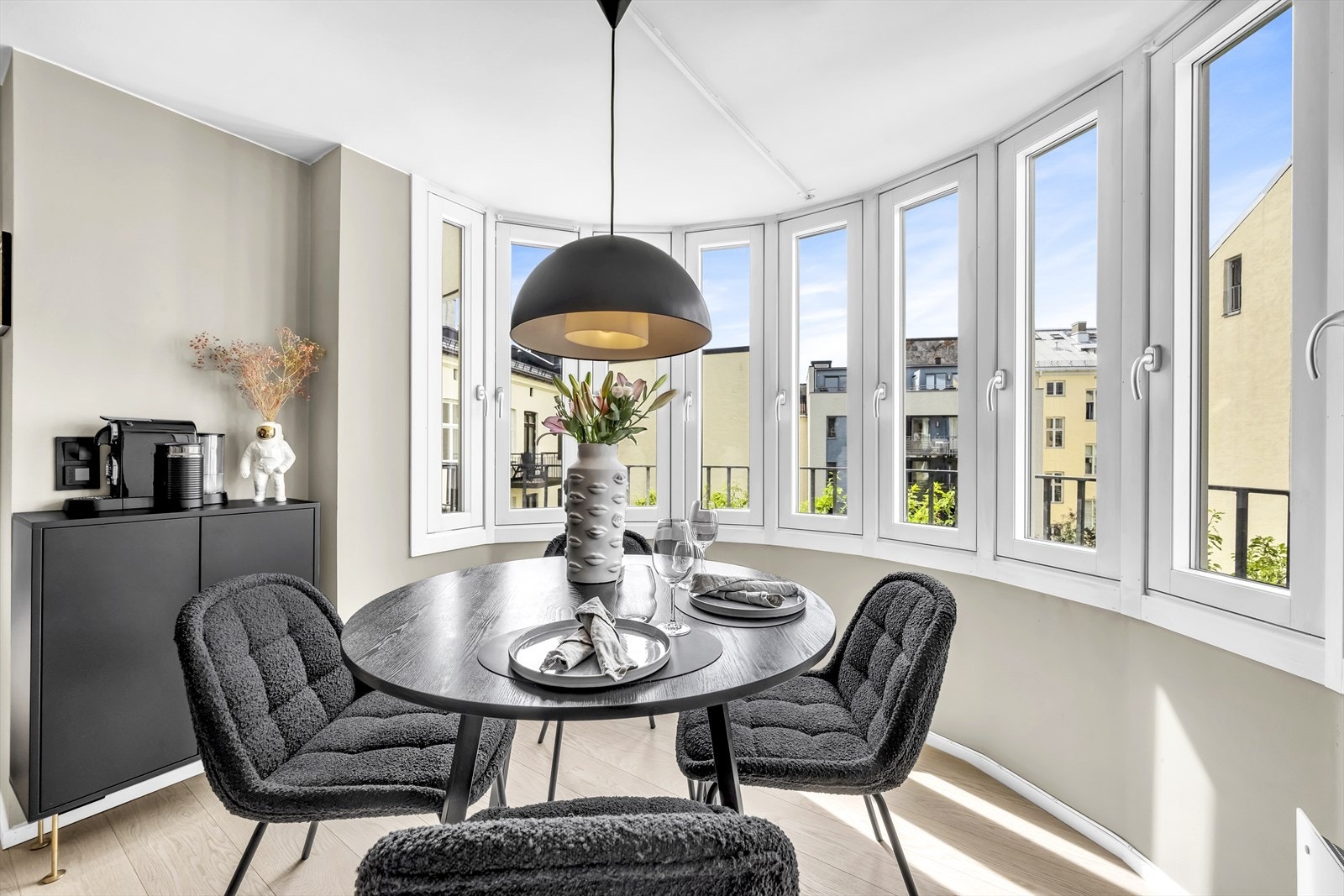 En rålekker, moderne og gjennomført 2-roms sentralt på Bislett Galleribilde