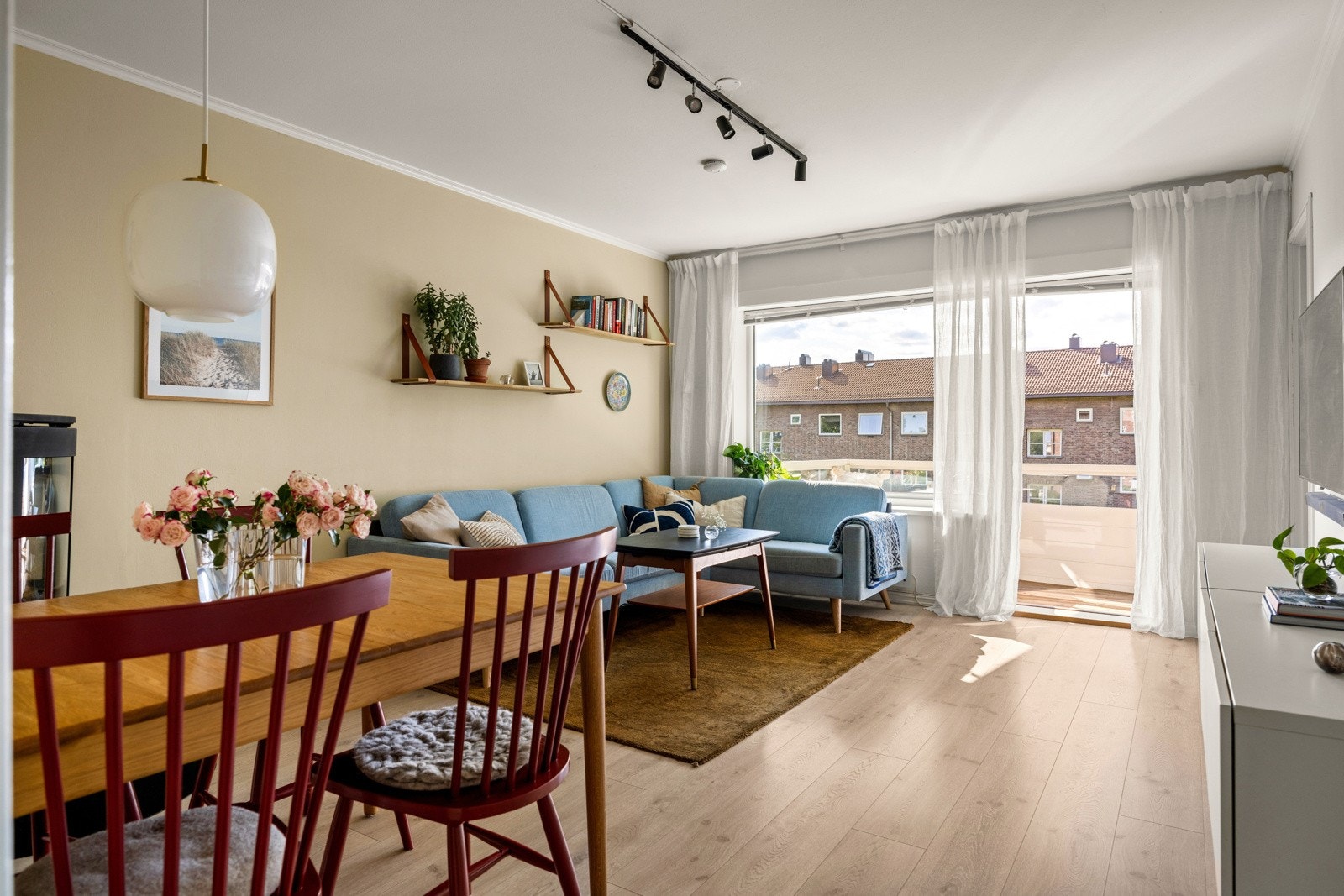 Romslig og fin 3-roms leilighet i 1. etasje. Galleribilde