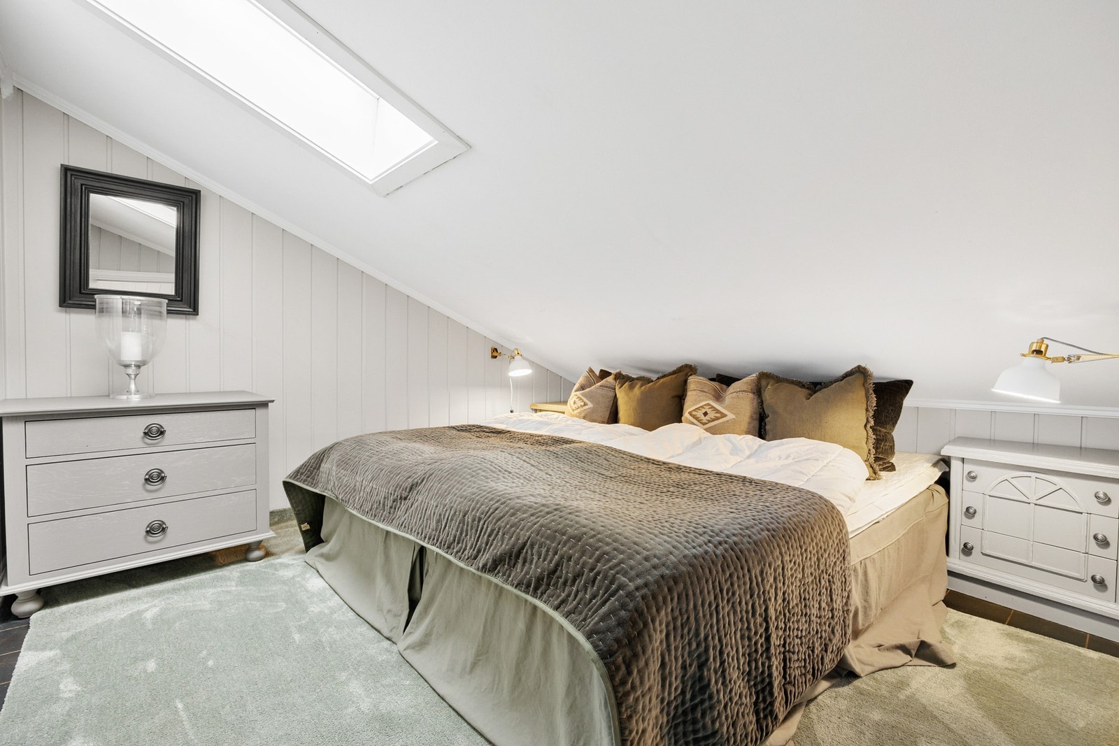 Soverom på hems. Ikke godkjent til varig opphold Galleribilde