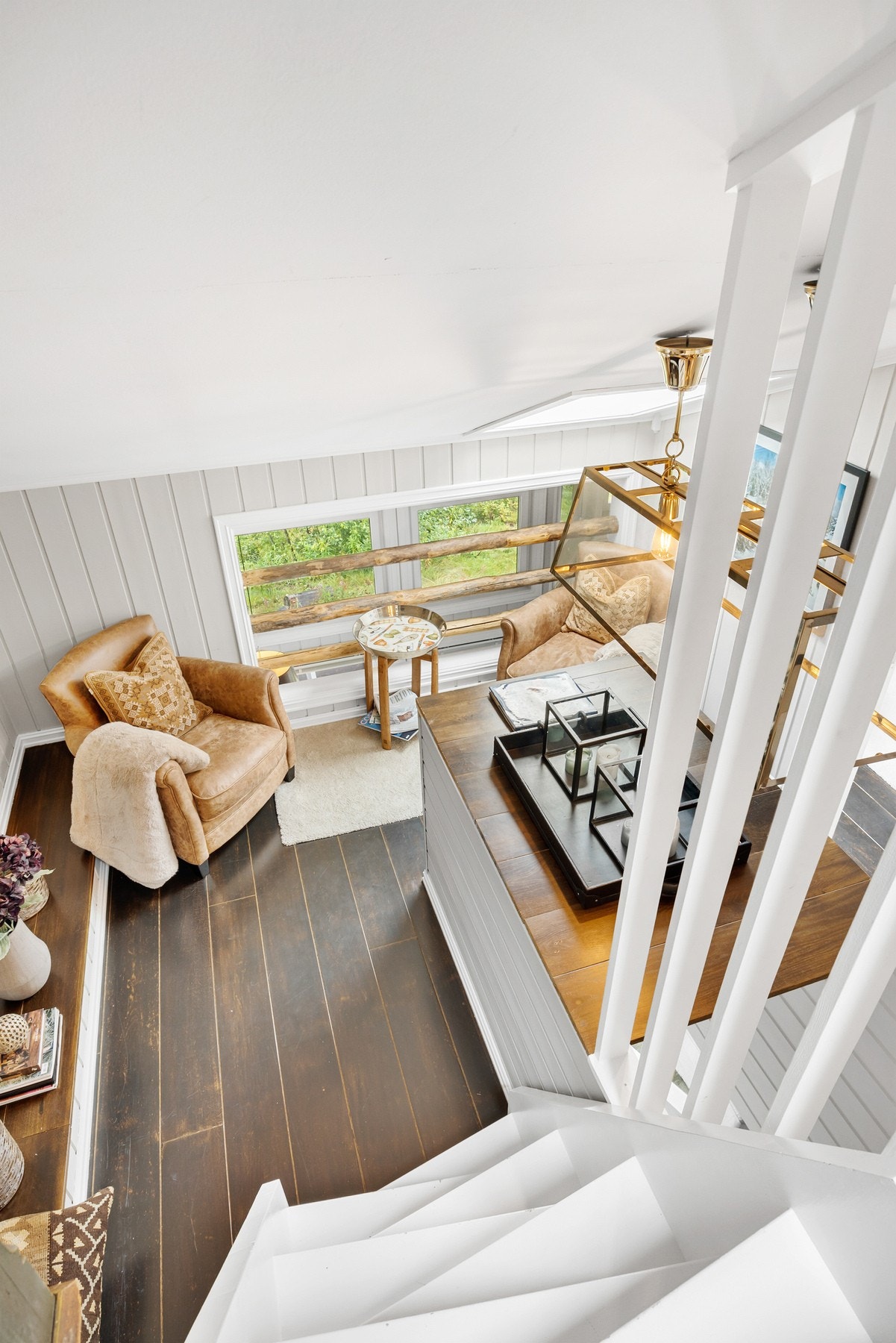 Trapp opp til hems. Galleribilde