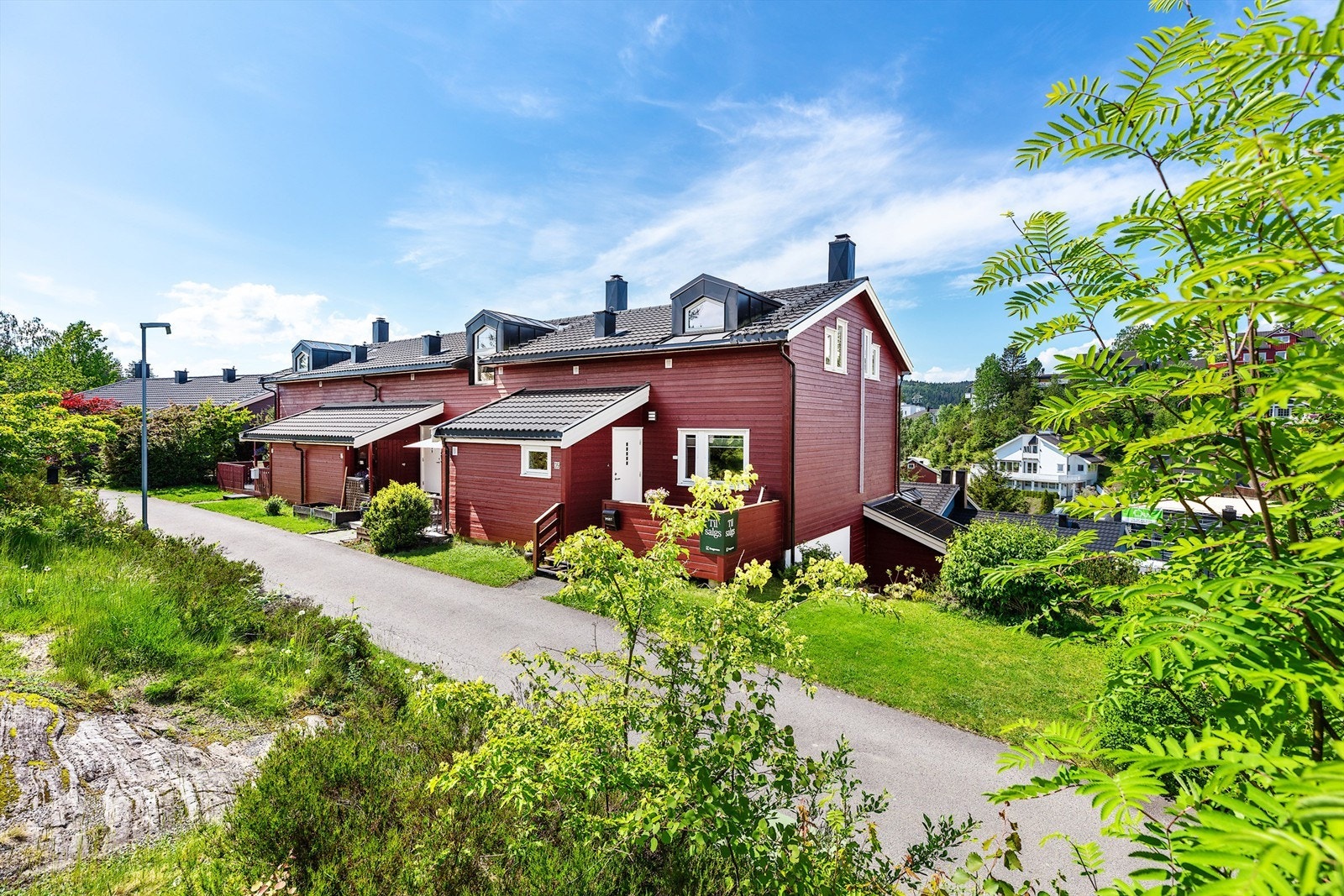 Boligen ligger på enden, i tillegg til at den grenser til friområde. Galleribilde