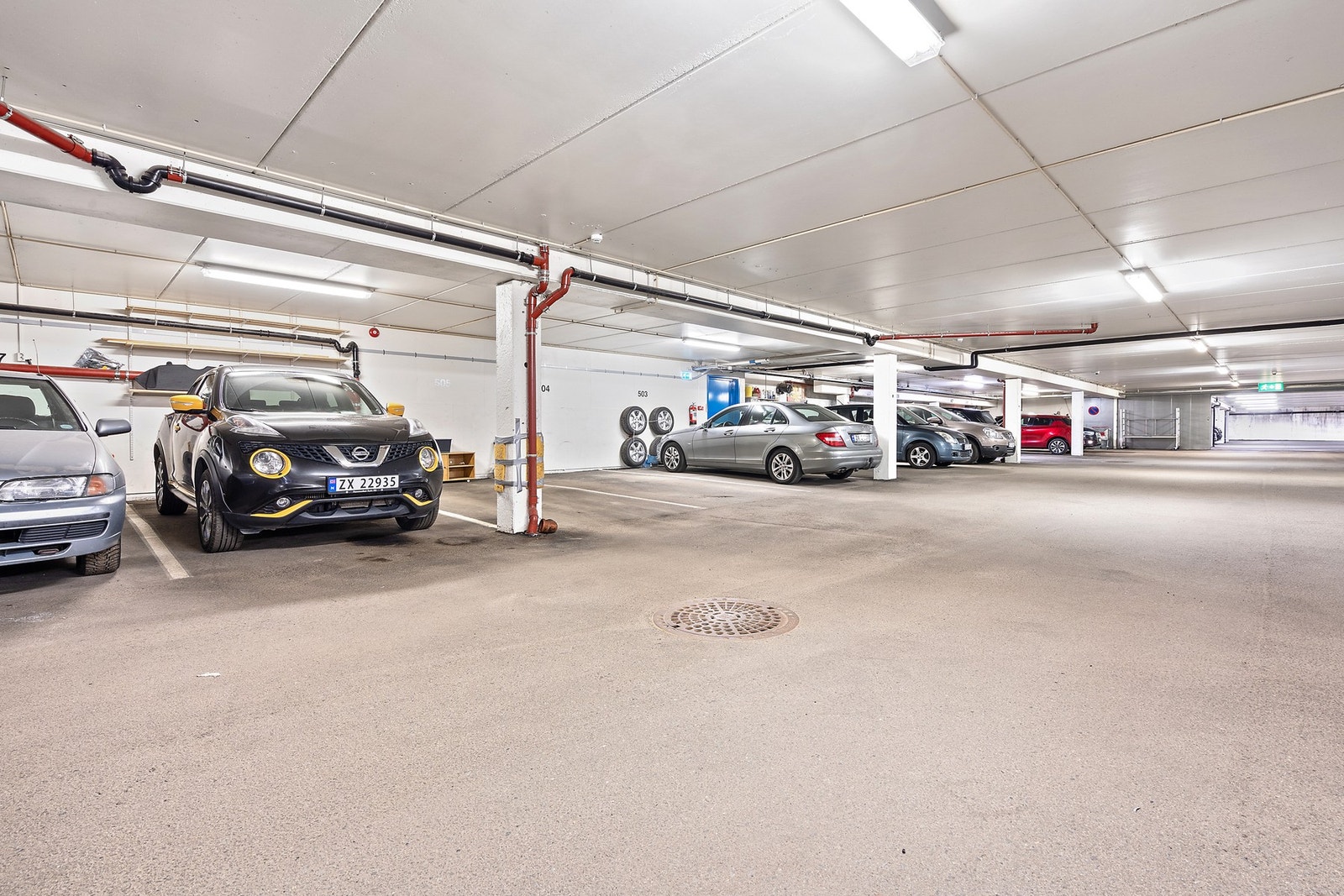 Garasjeplass Galleribilde