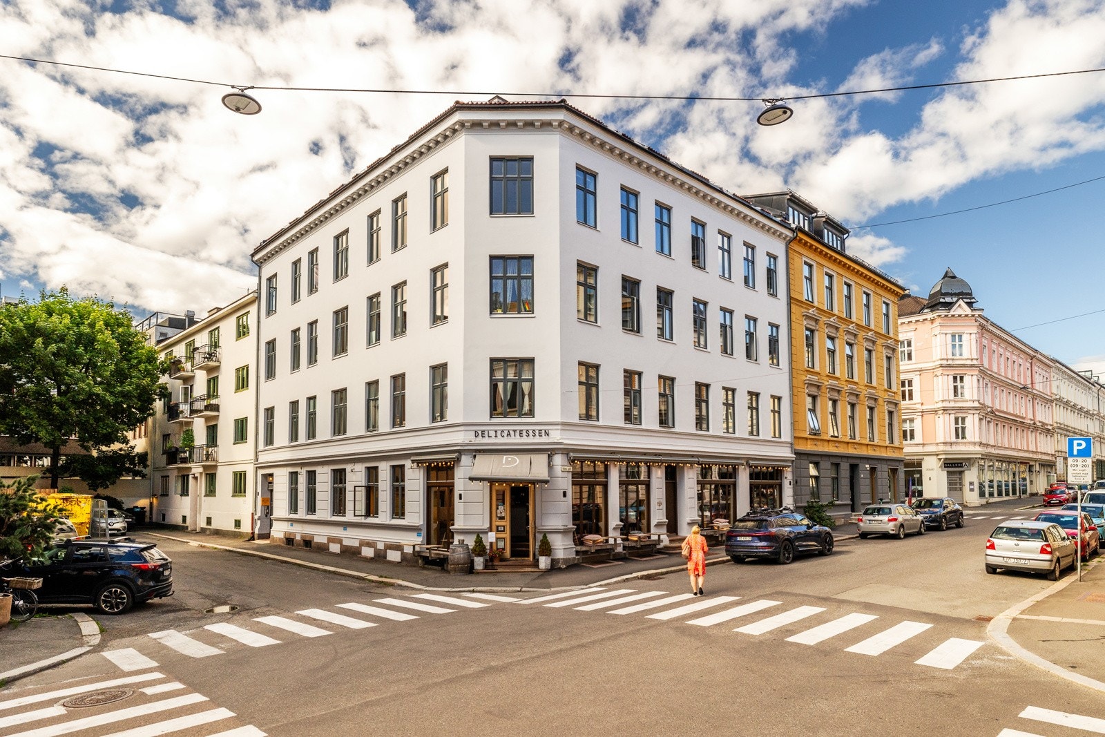 Sameiet ole vigs gate 8 består av 16 seksjoner og har 3 parkeringsplasser som leies ut til sameierne Galleribilde