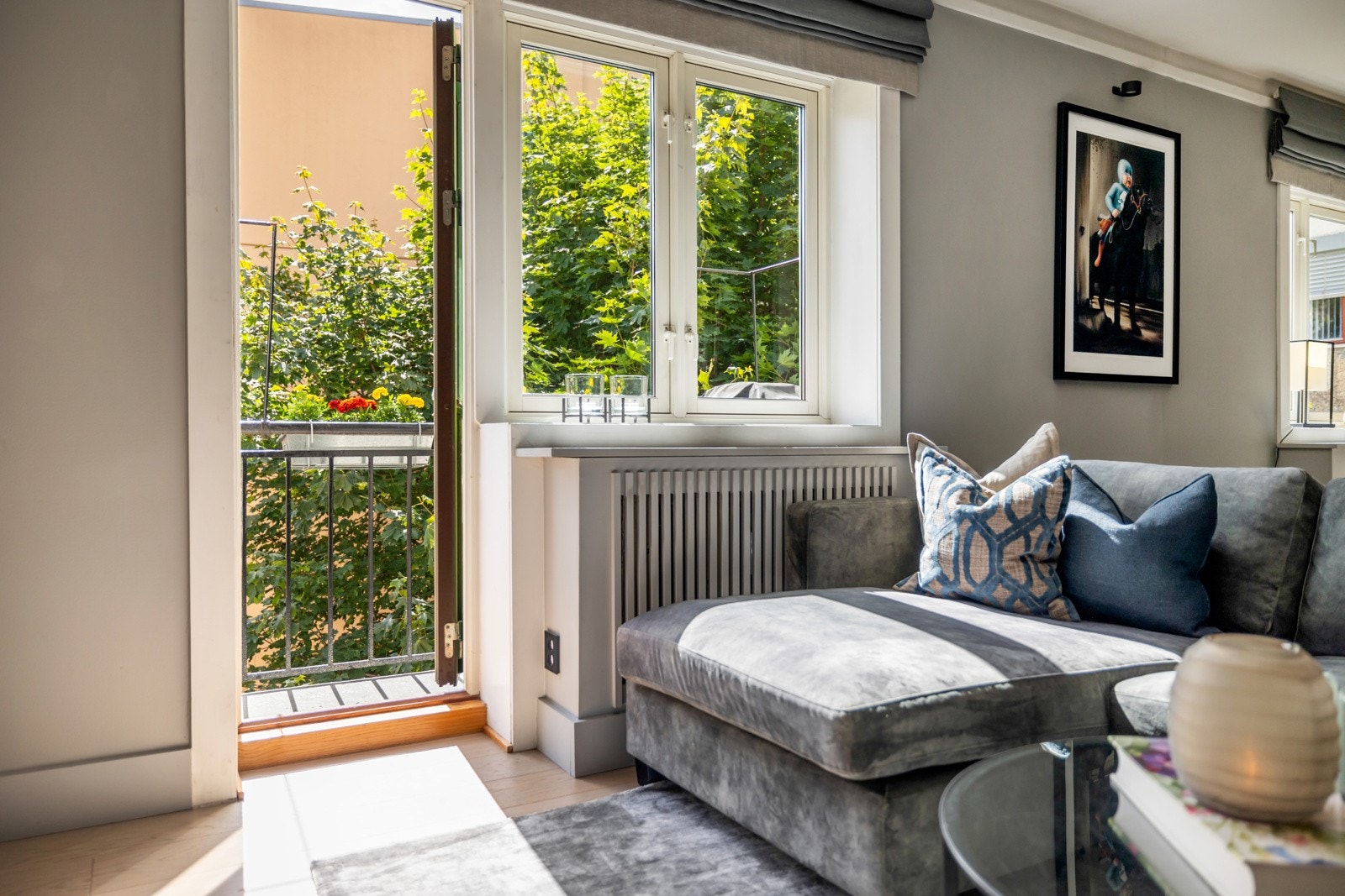 Herfra er det adkomst til leilighetens balkong Galleribilde