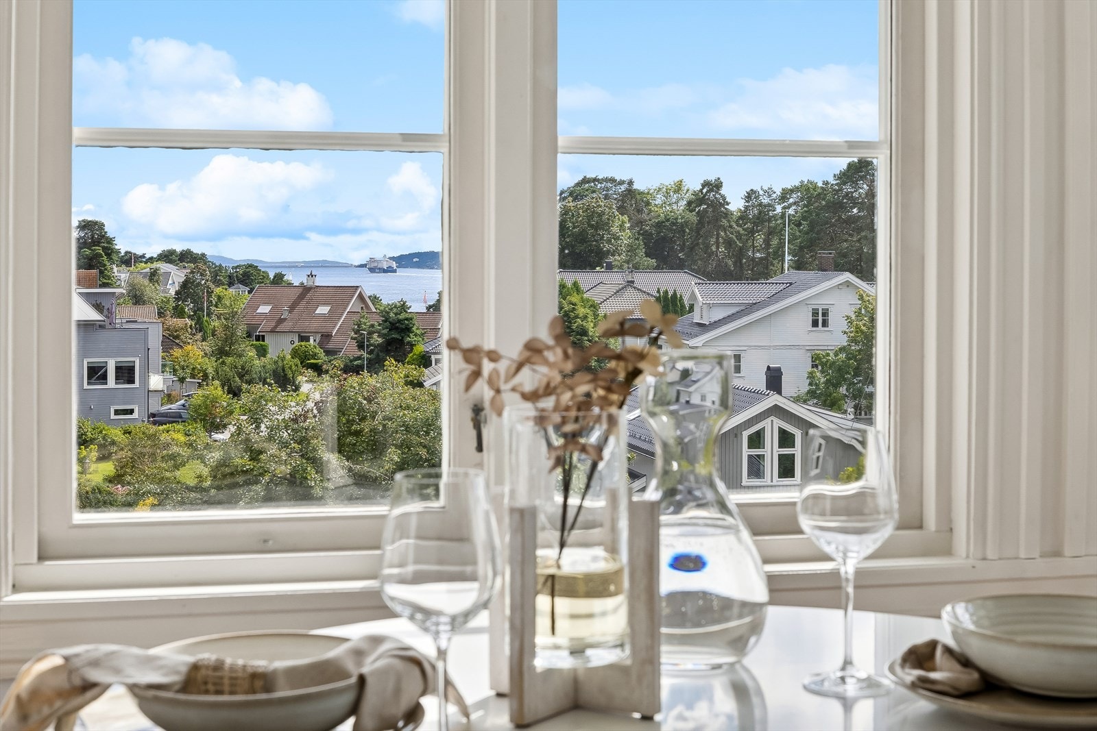 Få med deg seilingen av cruiseskipene som går rett utenfor Galleribilde