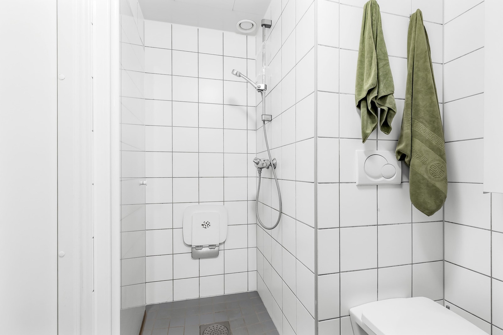 Badet har gulvvarme Galleribilde