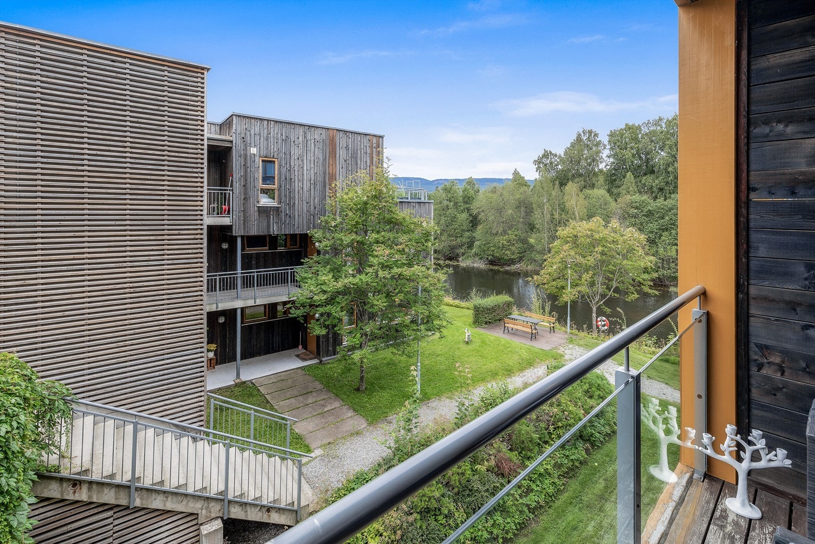 Utsikt mot fellesarealer, Sølfastøya og Drammenselva Galleribilde