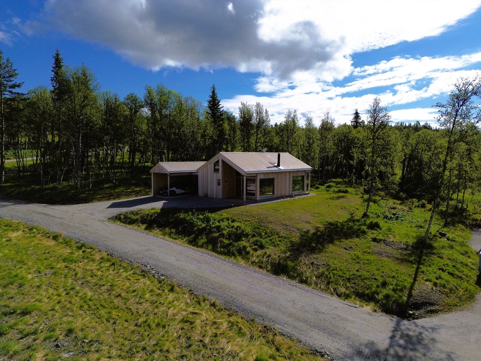 dji_fly_20240611_082854_17_1718091136824_photo.jpg Galleribilde