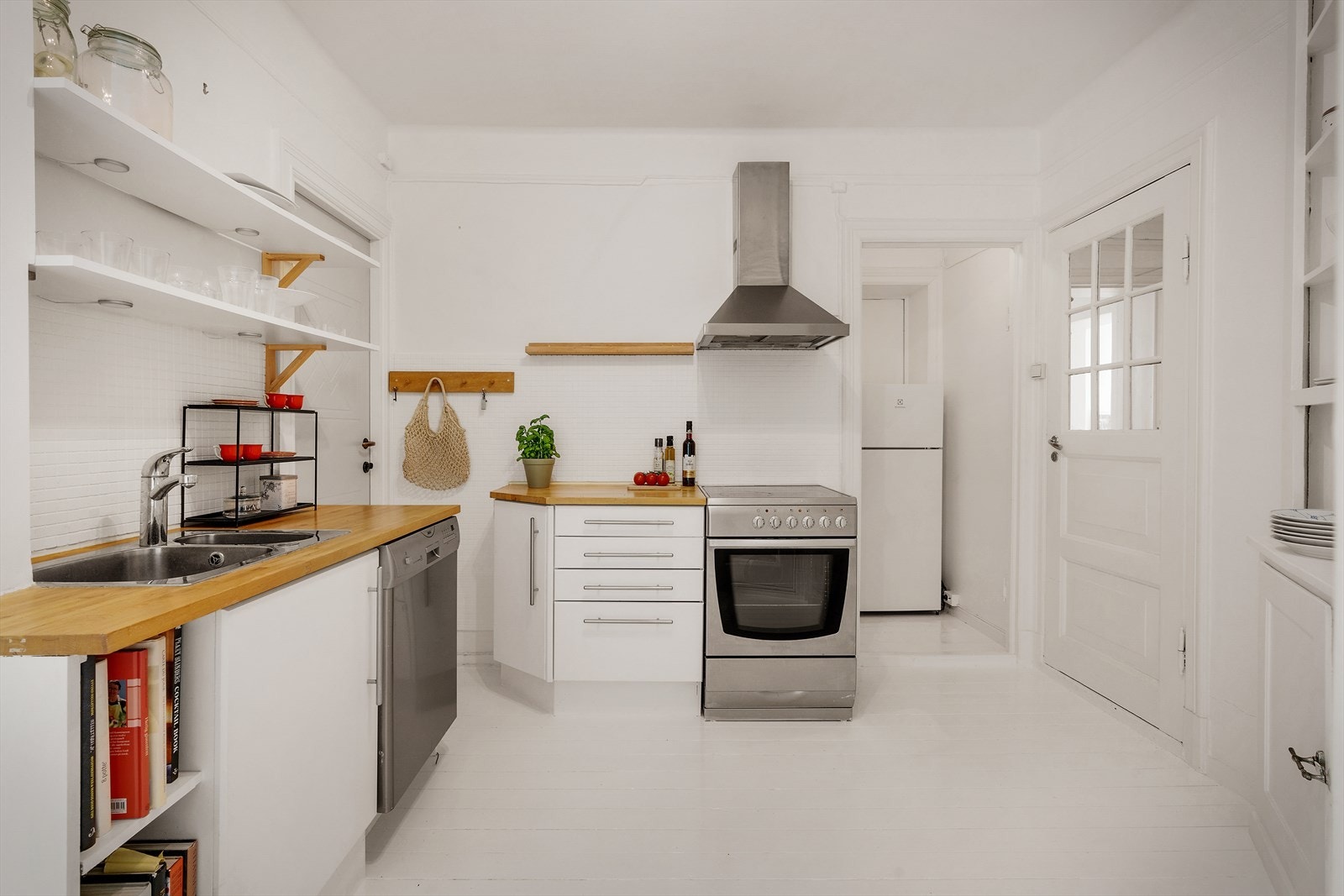 - Kjøkkenet måler 9,7 m² - Galleribilde