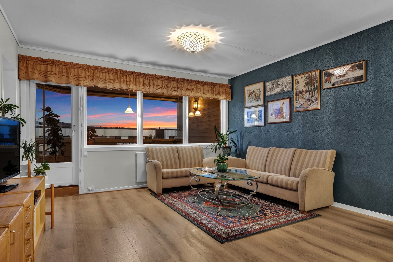 Velkommen til Sverres vei 49! Presentert av Endre Moe v/EIE Eiendomsmegling avd. Lørenskog. Galleribilde