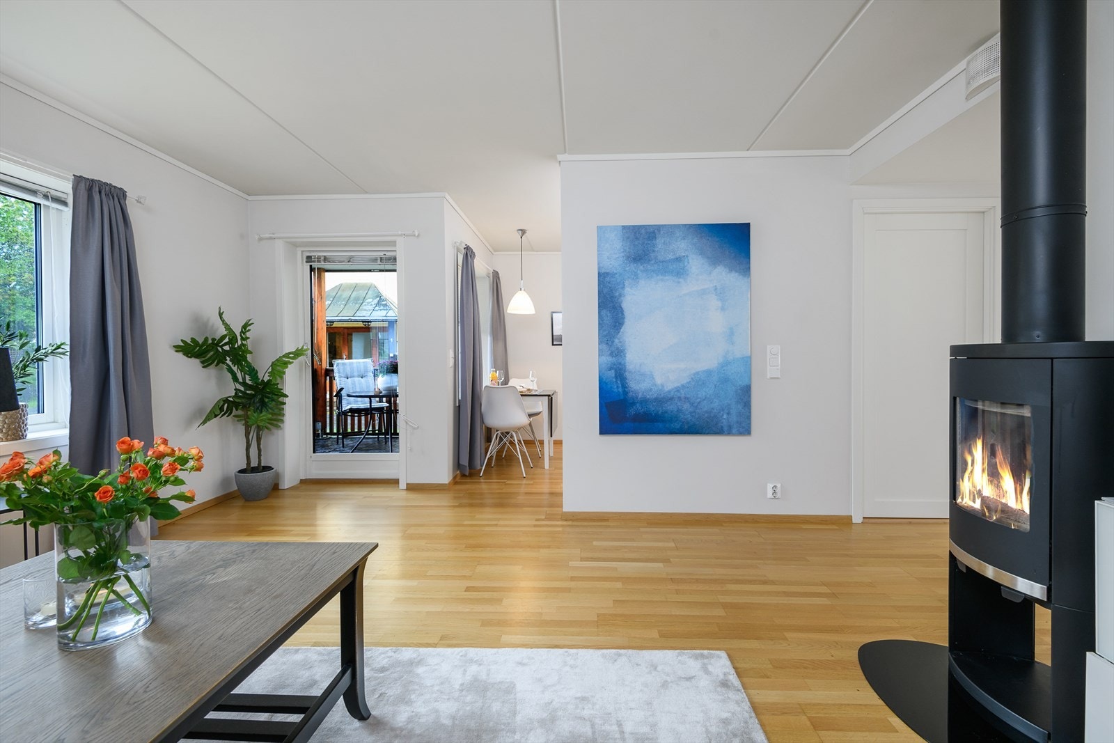 Her er det også mulig å få spisegruppe i tiknytning til kjøkkenet. Galleribilde