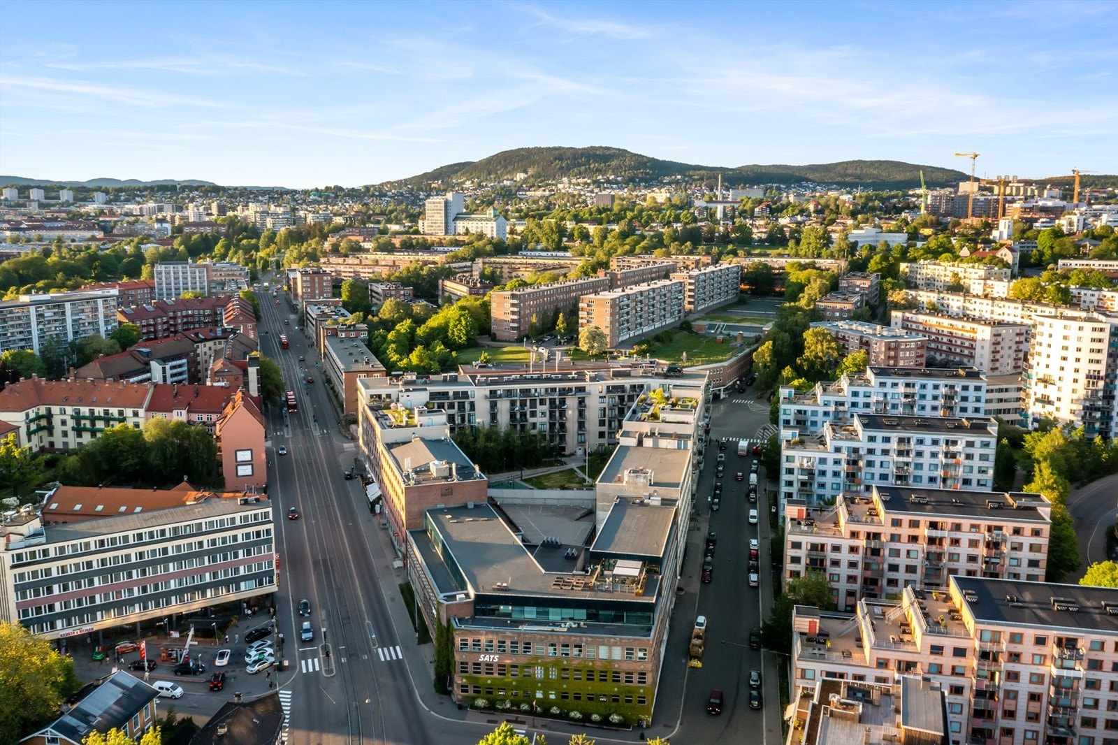 Carl Berner er et kollektivt knutepunkt, og du tar deg enkelt til nesten alle kanter av Oslo. Galleribilde