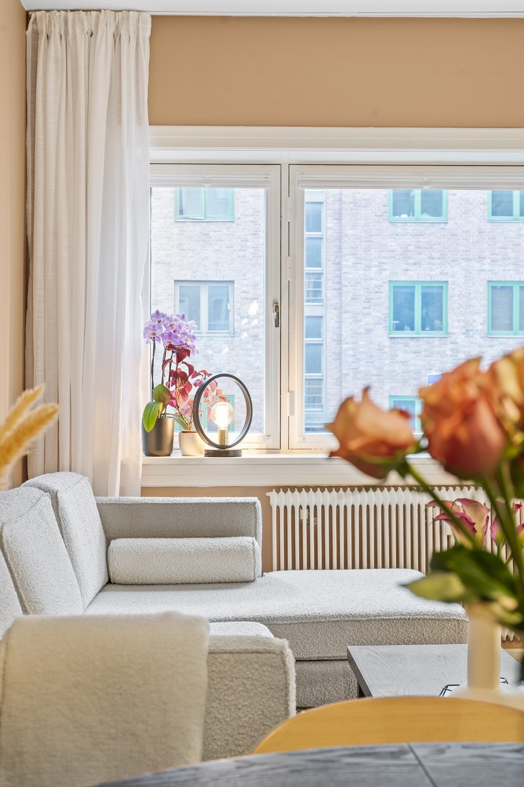 Oppvarming, varmtvann og tv/internett er inkludert i felleskostnadene. Galleribilde