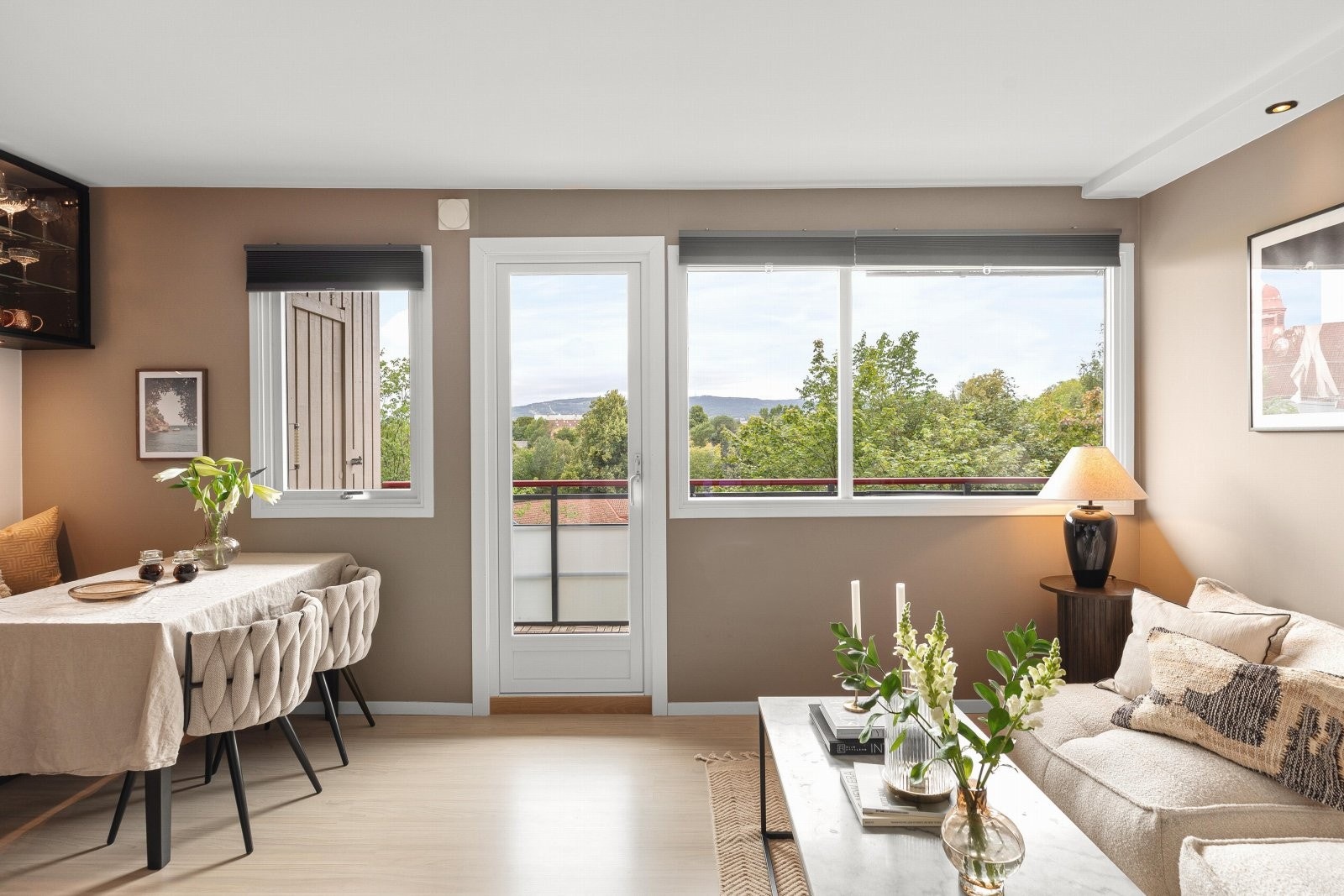 Velkommen til Dynekligata 15 presentert av Karoline B. Olsen v/PrivatMegleren Aksept! Galleribilde