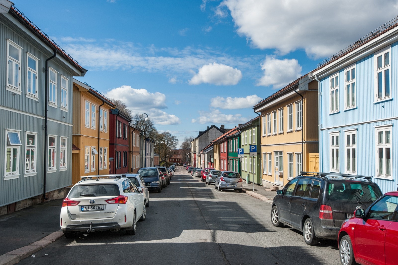Vålerenga by på sjarmerende trehusbebyggelse, klassiske bygårder og rolige gater. Galleribilde