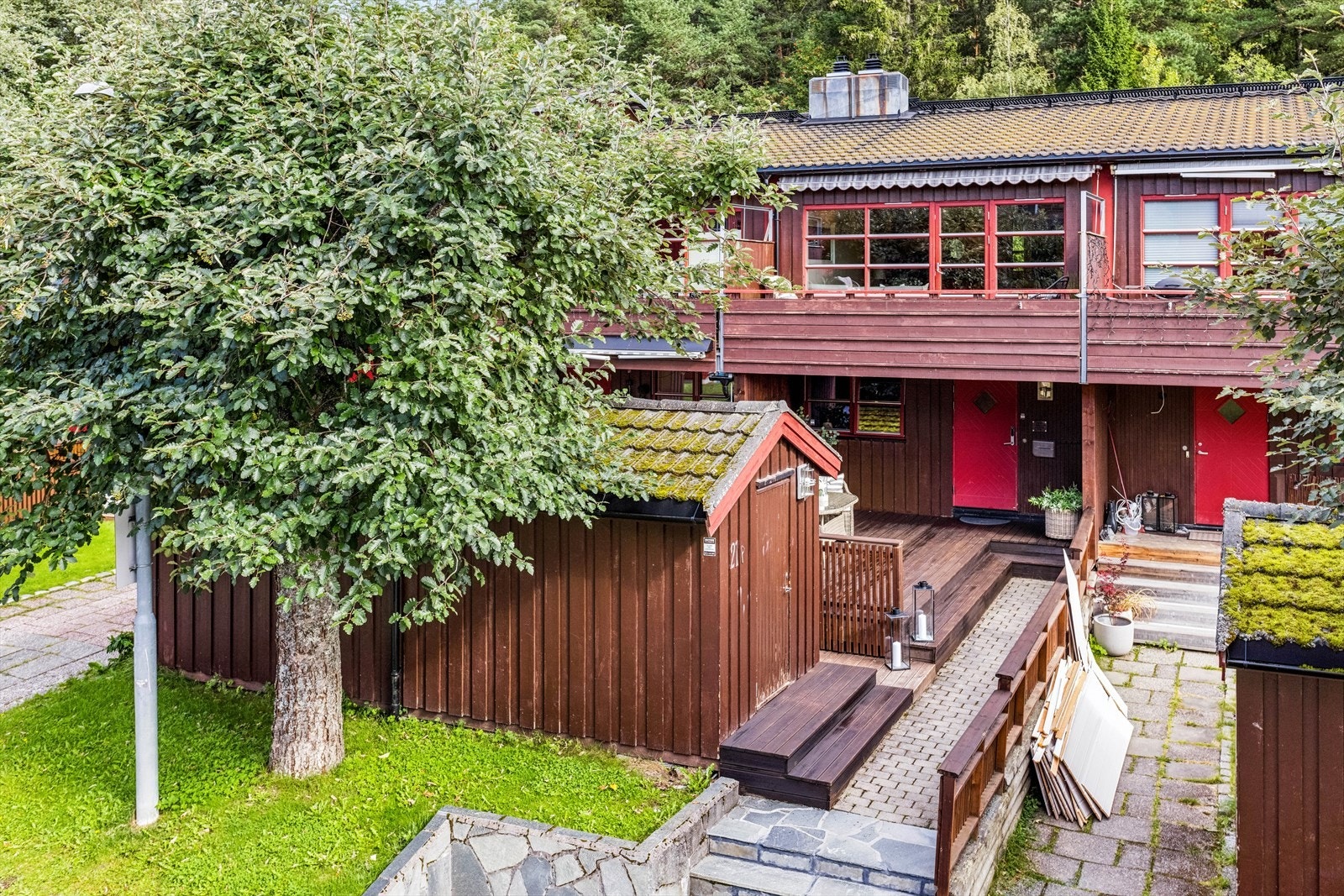 Velkommen til Kolsåsen 21P - et velholdt og familievennlig rekkehus på hele 151 m²! Galleribilde