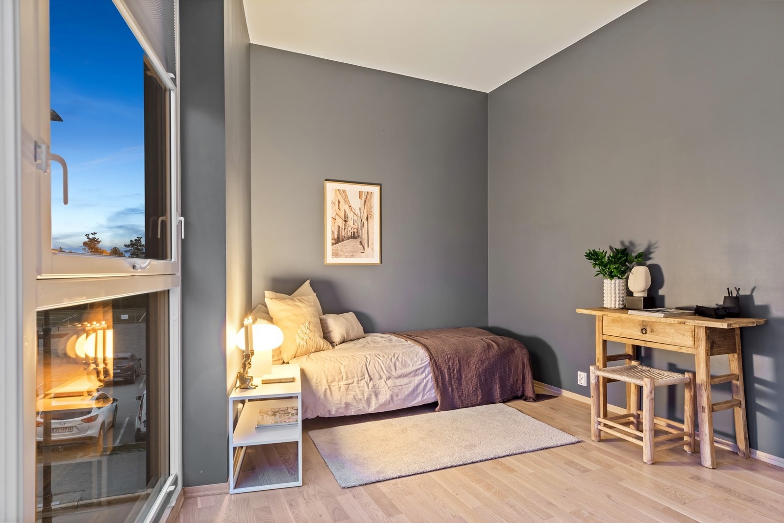 Leilighetens største soverom er på 10 kvm. Galleribilde