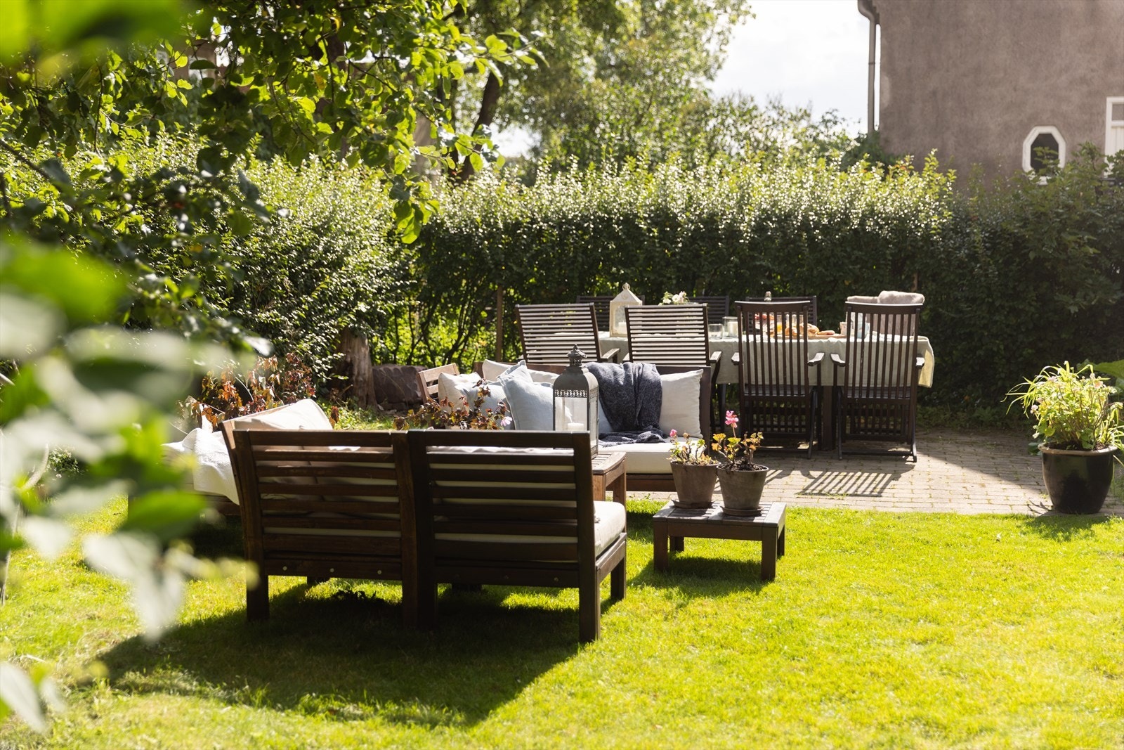 Her befinner man seg skjermet og frodig til i idylliske omgivelser i populære Ullevål Hageby. Galleribilde