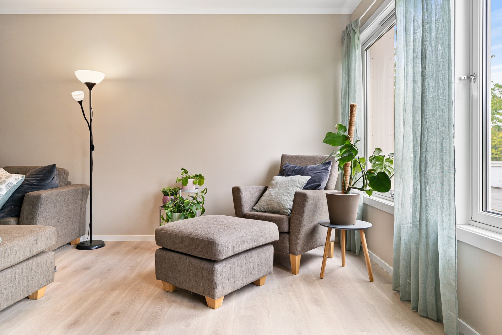 Leiligheten varmes opp via elektrisitet og vedfyring. Galleribilde