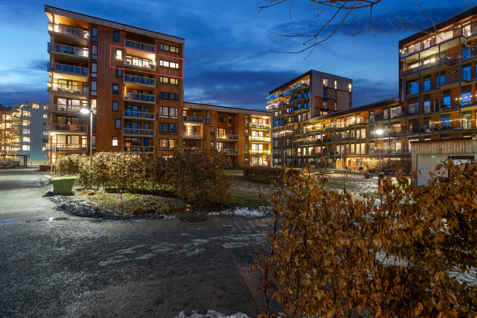 På Lilleby bor du svært sentralt med alt av butikker og øvrige servicefasiliteter innen gangavstand. Galleribilde