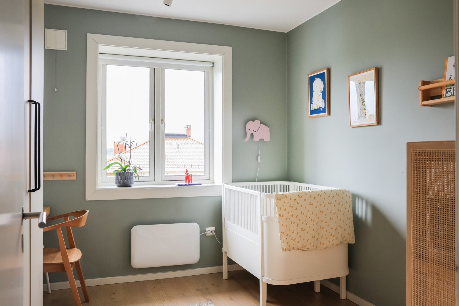 Soverom to egner seg godt som gjesterom, barnerom eller hjemmekontor. Galleribilde