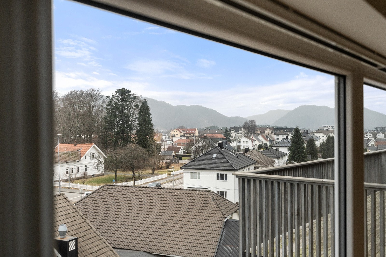 4908153_1-ermbmb1.jpg Galleribilde