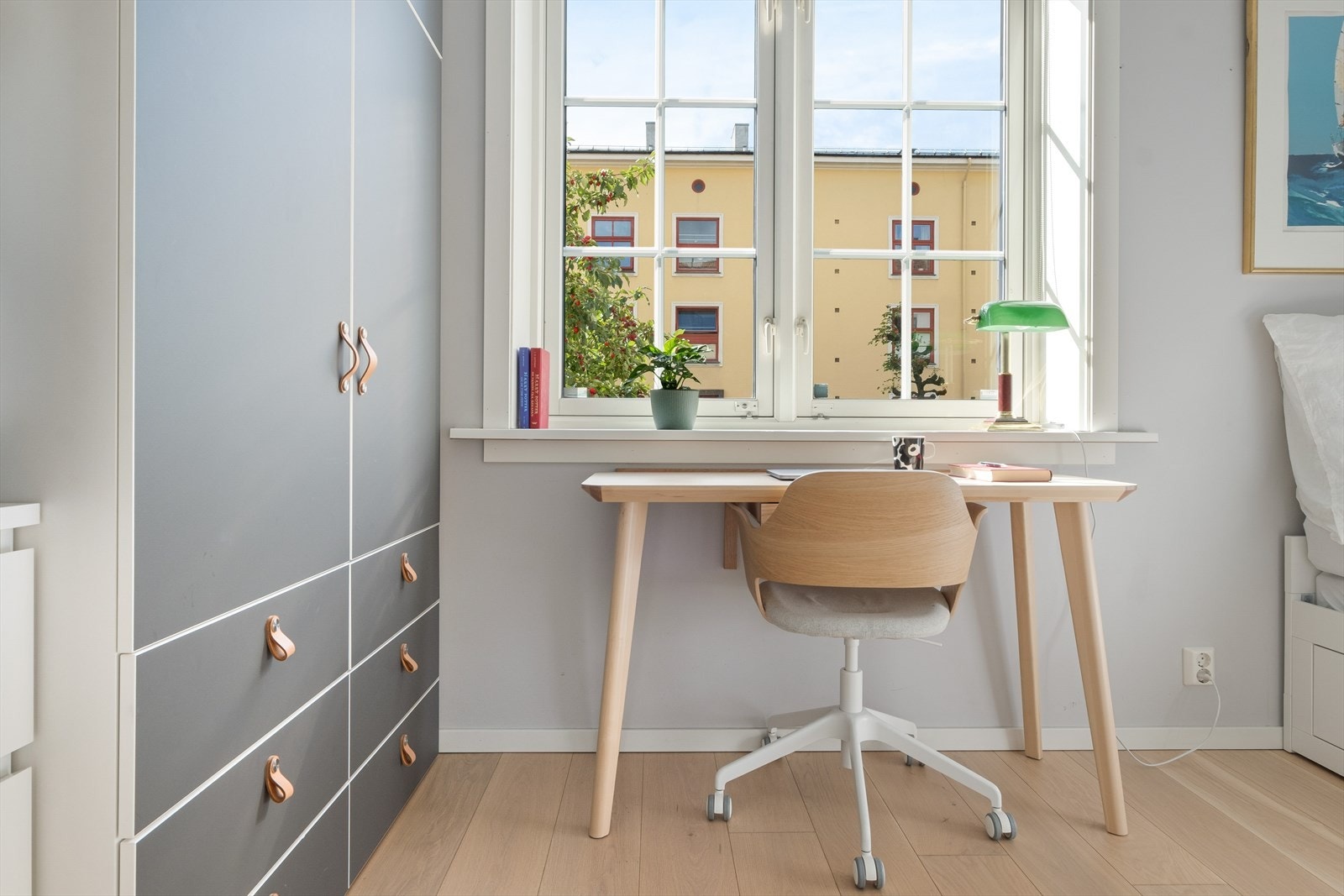 Soverom nr. 2 passer også perfekt som gjesterom, barnerom eller kontor. Galleribilde