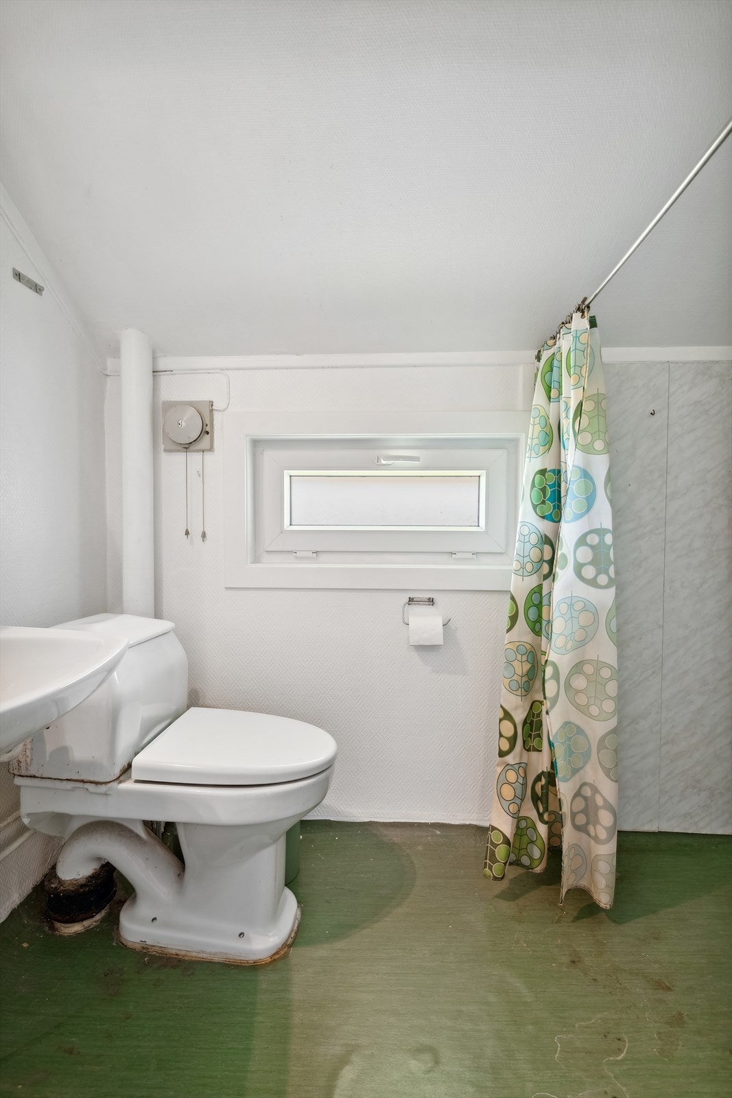 Bad fra byggeår med behov for oppgradering Galleribilde