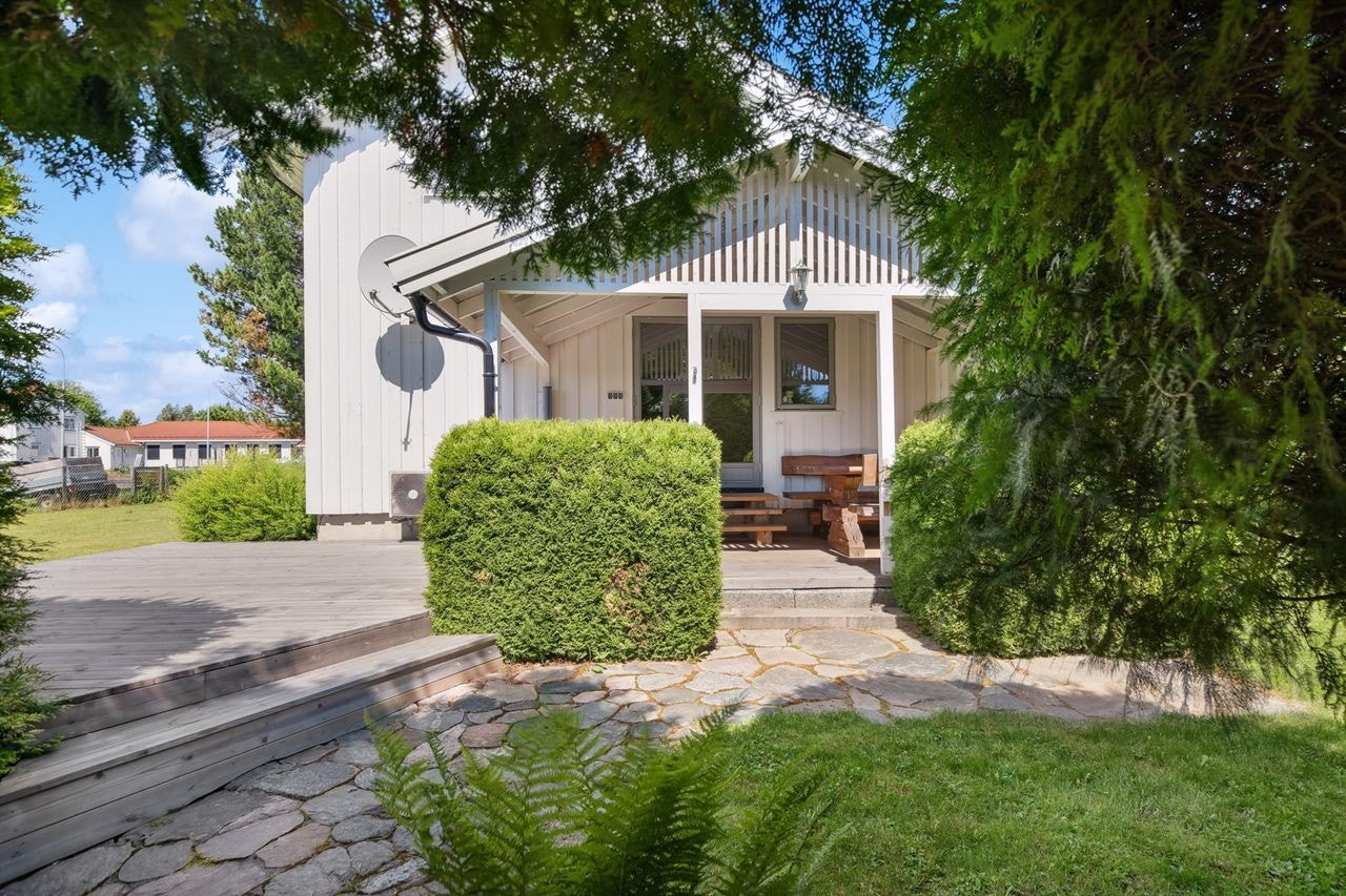 Hyggelig og pent opparbeidet uteområde Galleribilde