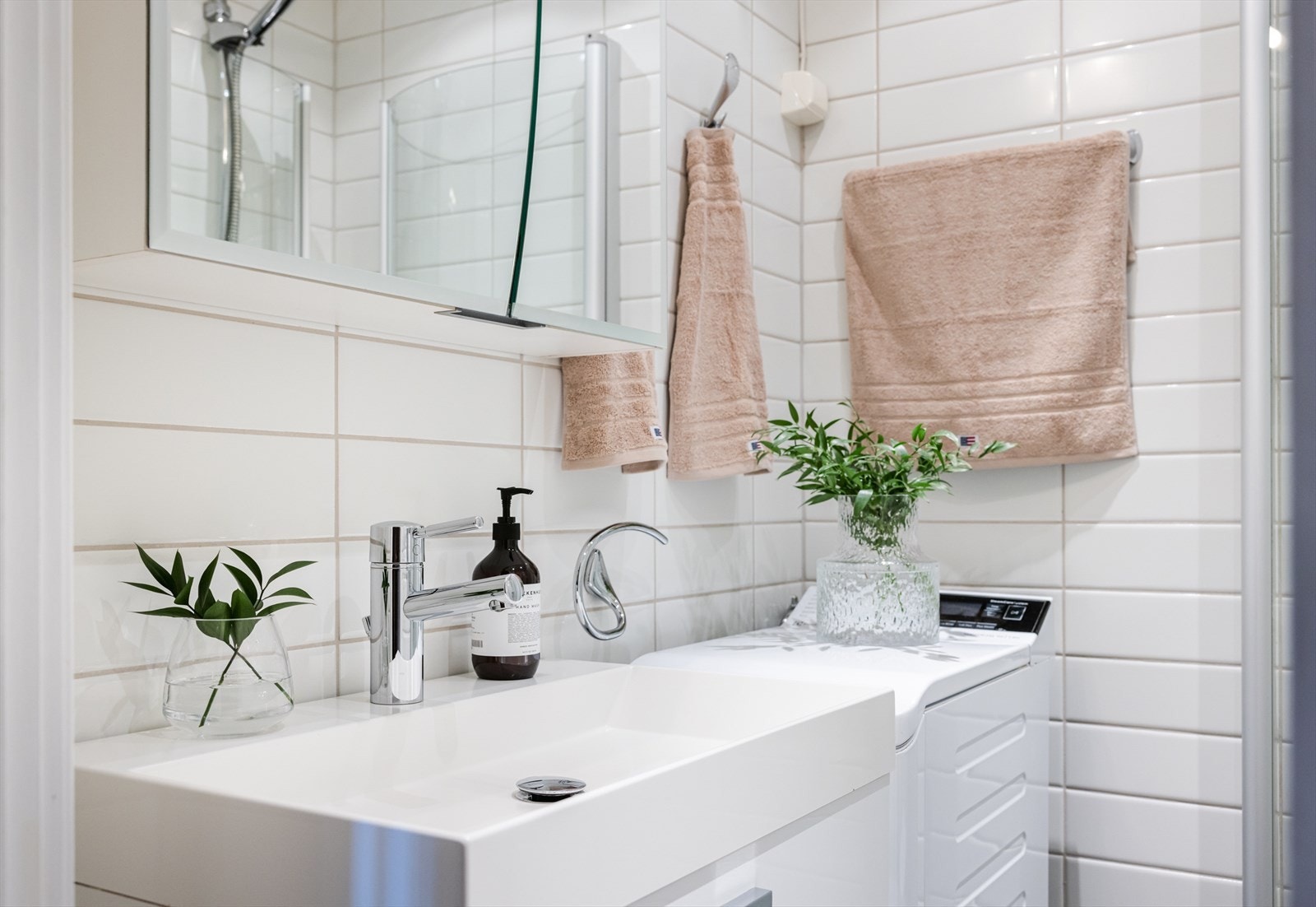 - Opplegg for vaskemaskin og varmekabler i gulv - Galleribilde