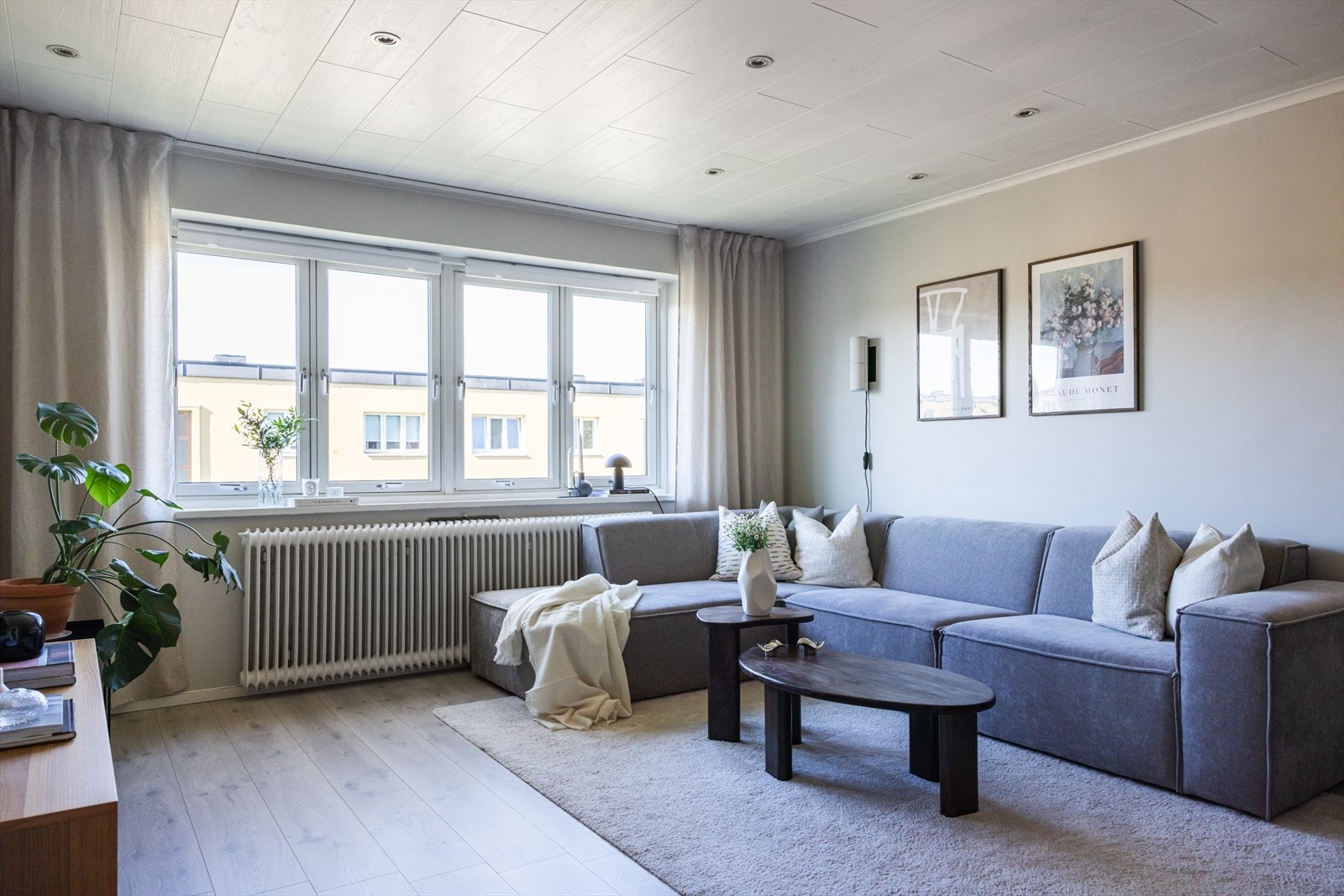 - Leiligheten holder en gjennomgående fin standard og oppleves velholdt og innbydende - Galleribilde