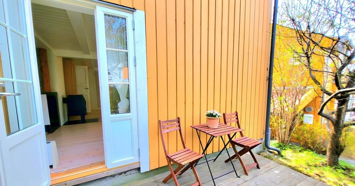 Privat markterrasse i tilknytning til stuen Galleribilde