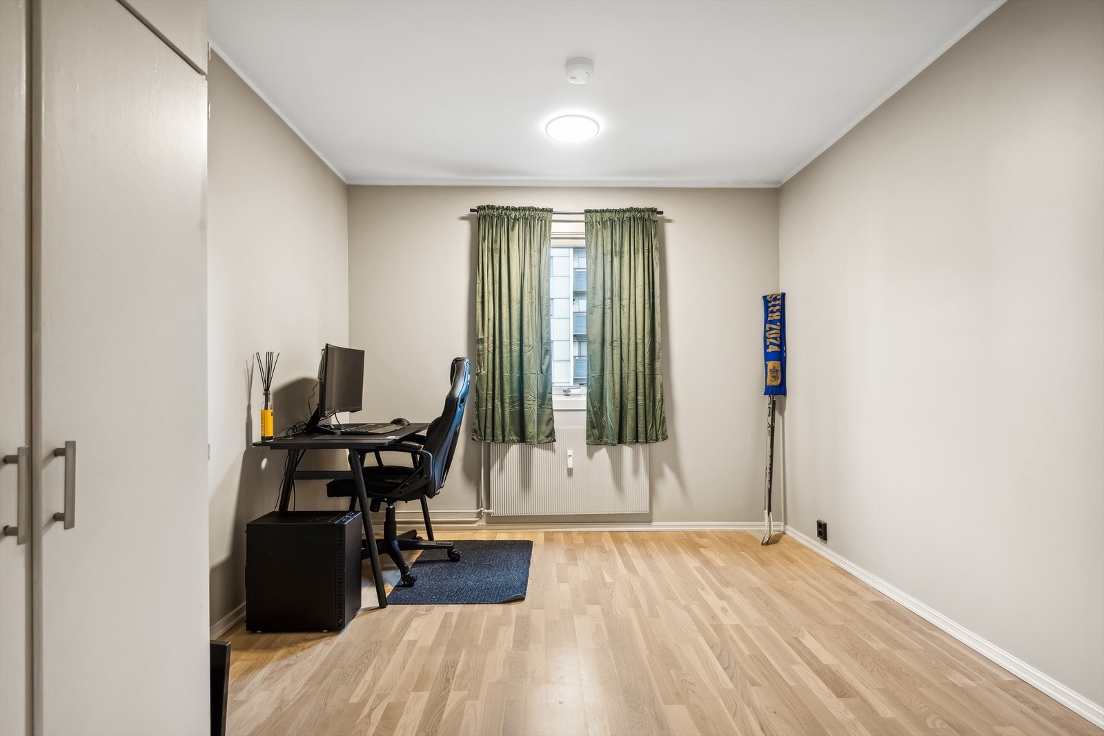 Den ene soverommet er i dag brukt som et kontor. Galleribilde
