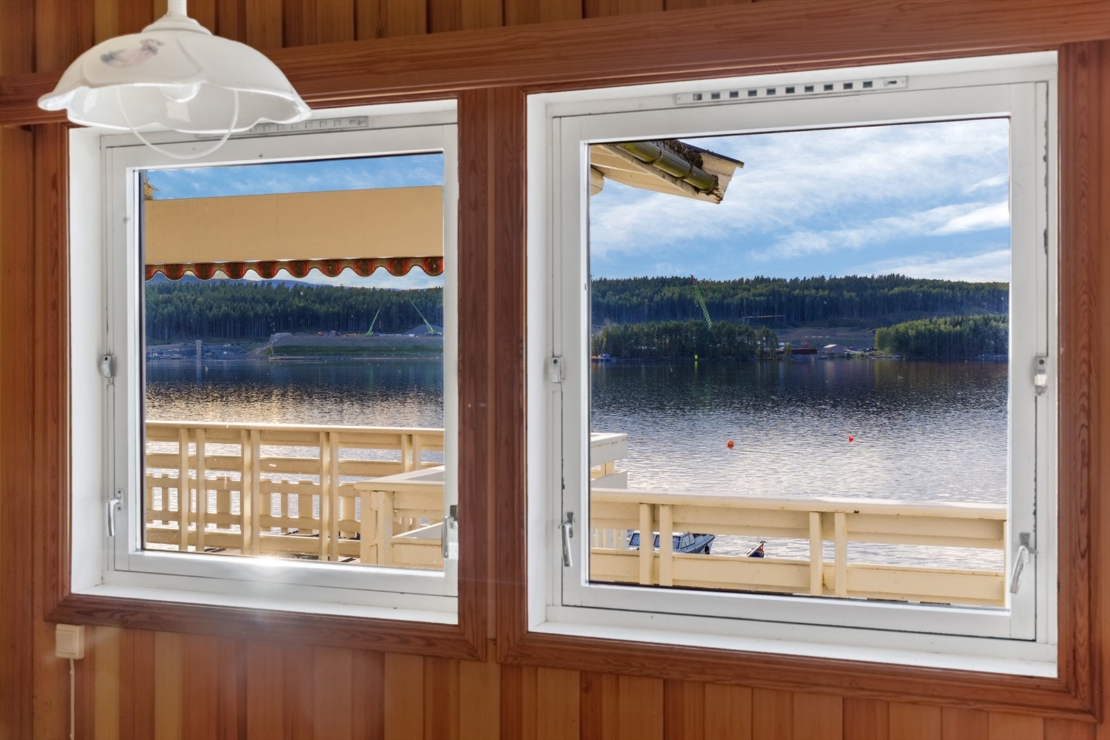 Flott utsikt fra kjøkkenet. Galleribilde