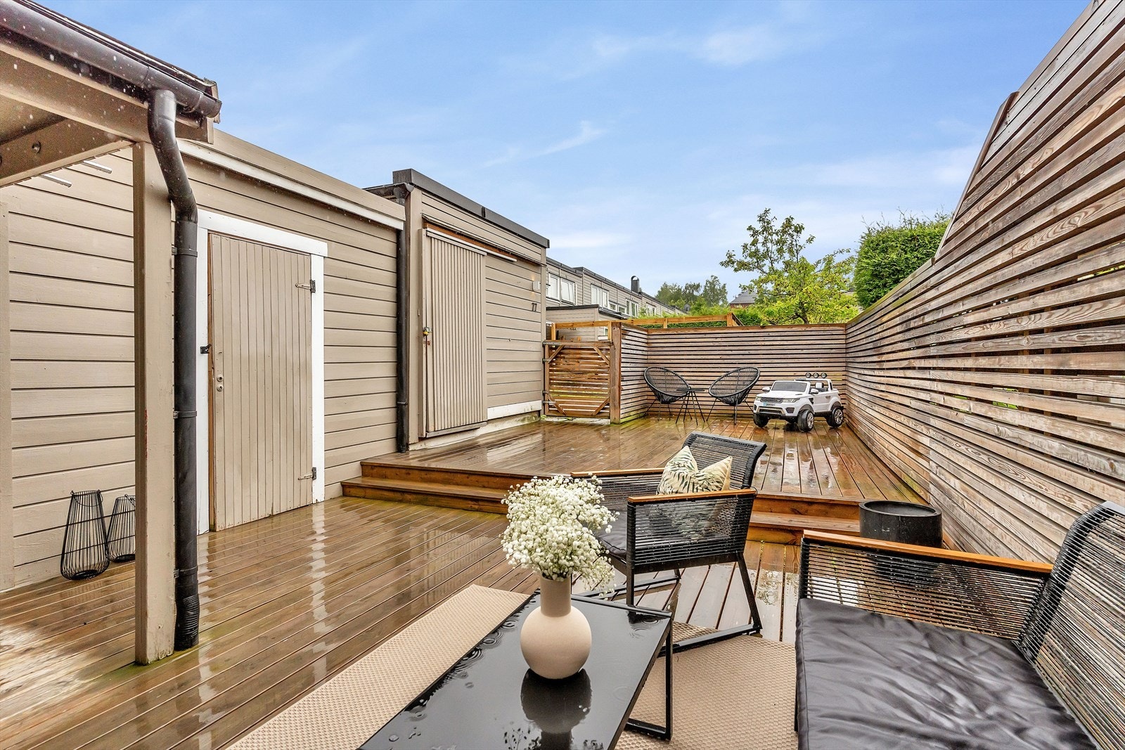 Det er 2 romslige uteboder på terrassen. Galleribilde
