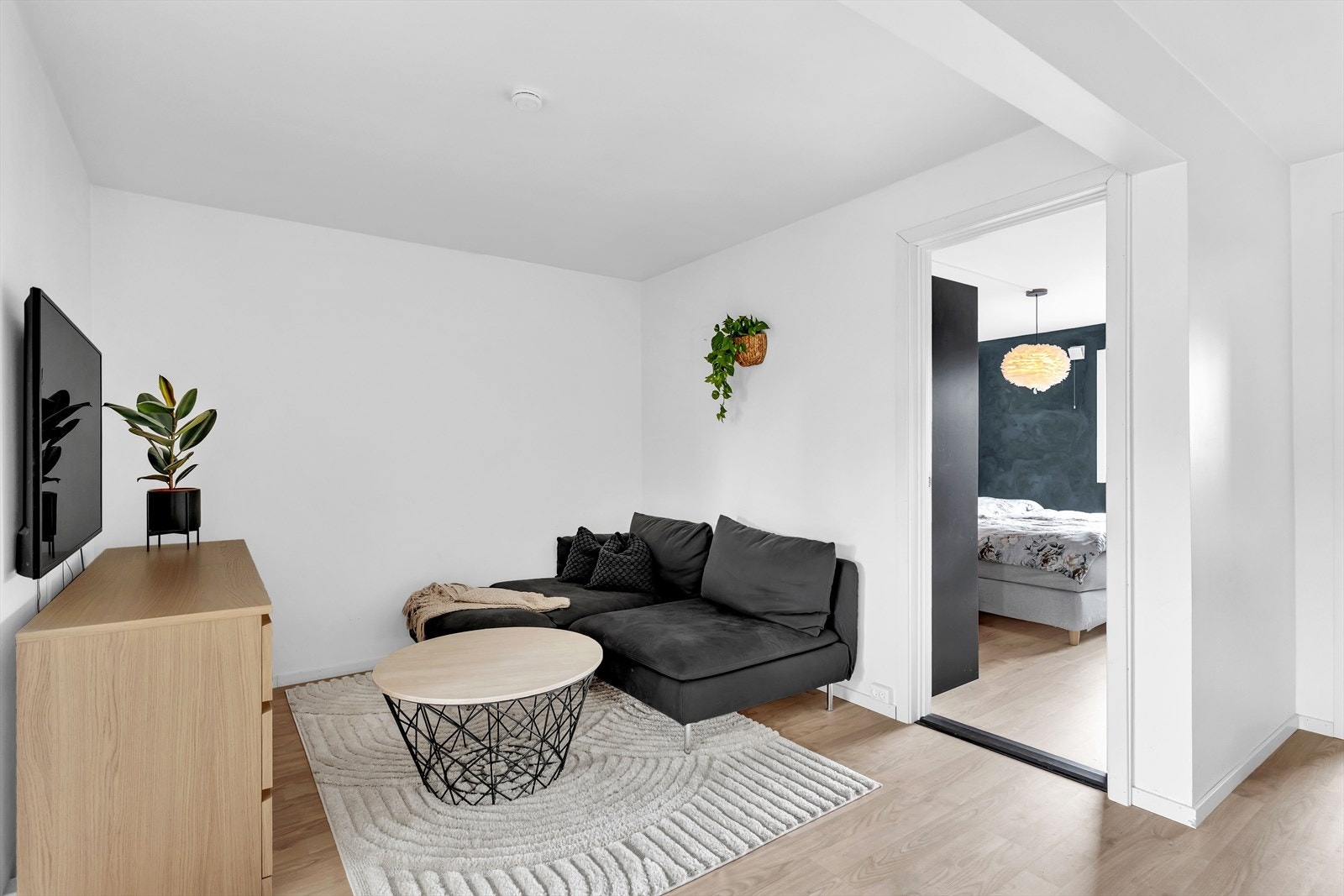 Det er god plass til en TV-stue i gangen i 2. etasje. Galleribilde