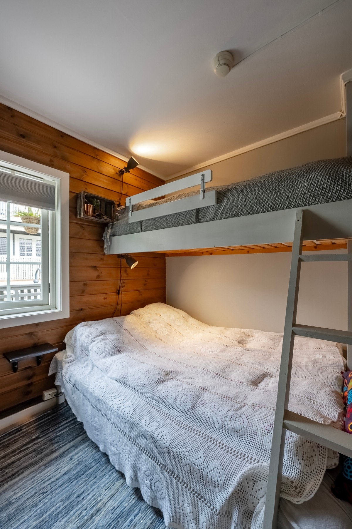Soverom 2 er innredet med 2+1 seng. Galleribilde