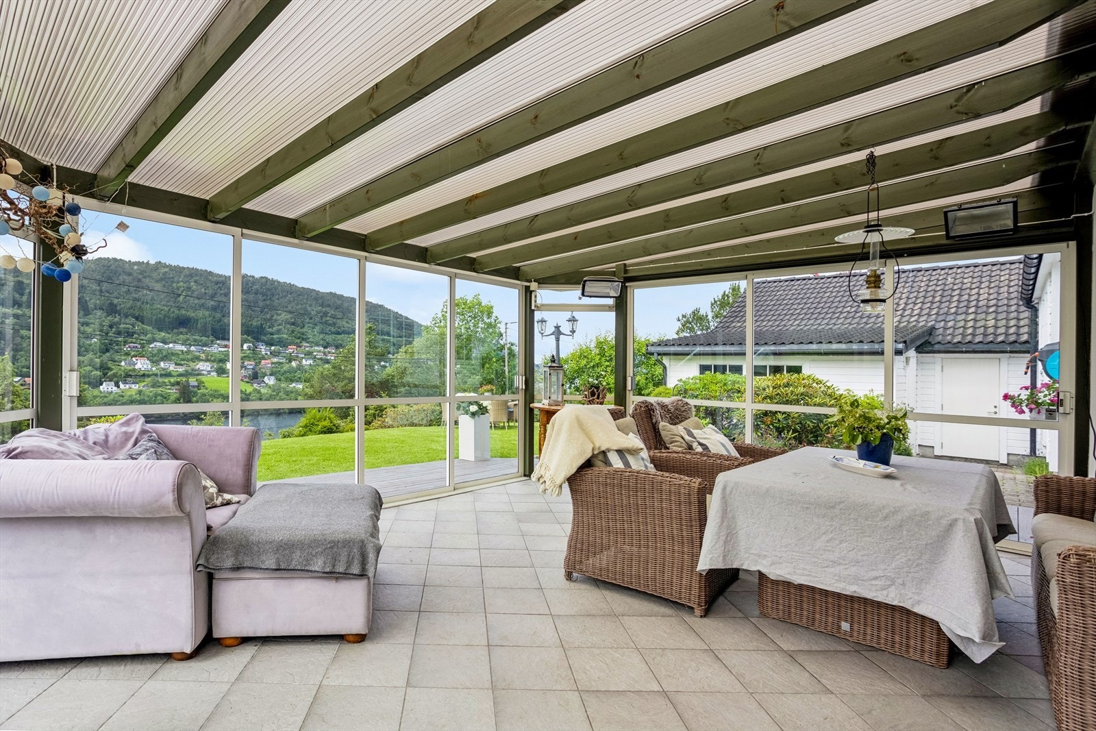 Flott hagestue/vinterstue Galleribilde